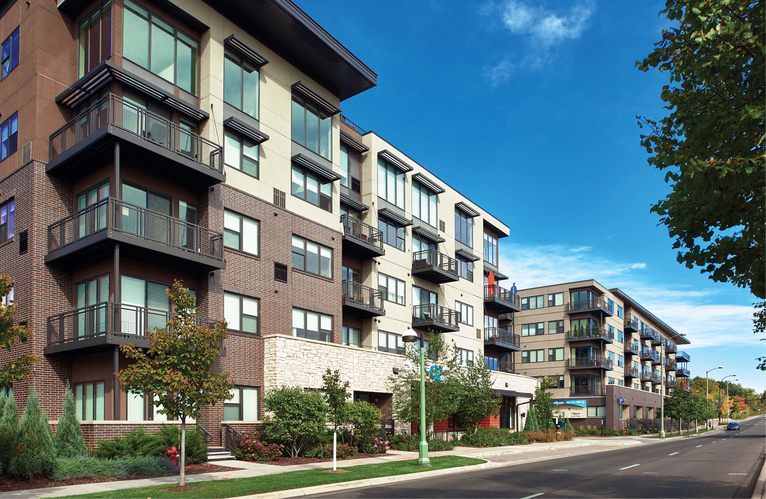 Pair of St. Louis Park Apartments on Excelsior Boulevard Sold to Chicago Investor