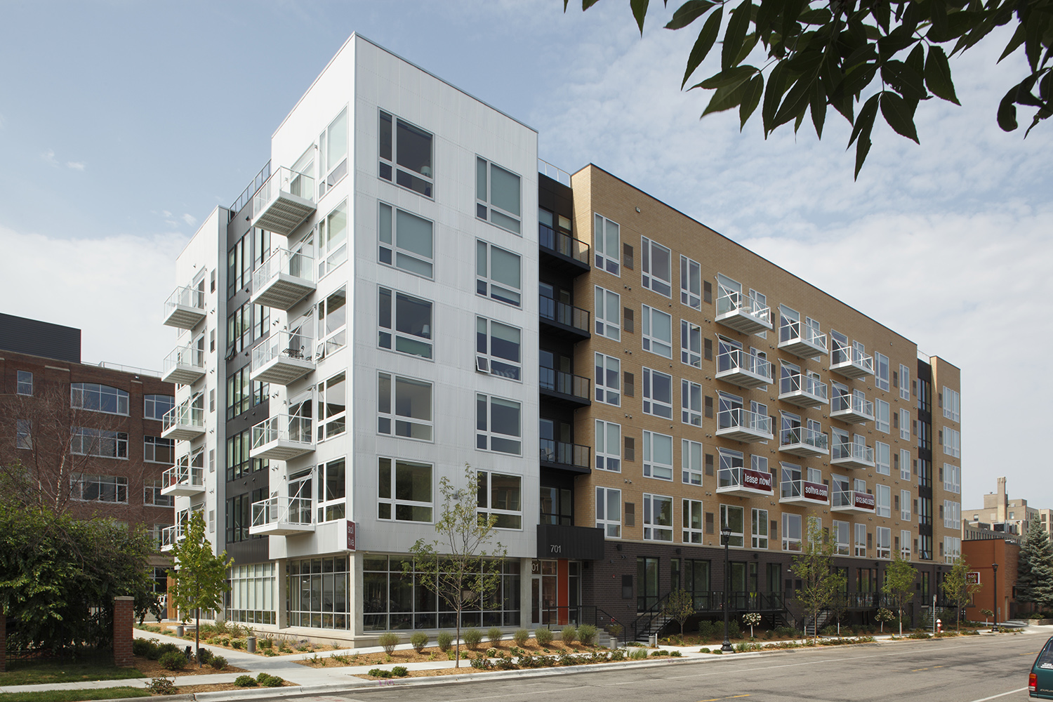 CBRE Multifamily Completes North Loop Apartment Portfolio Sale