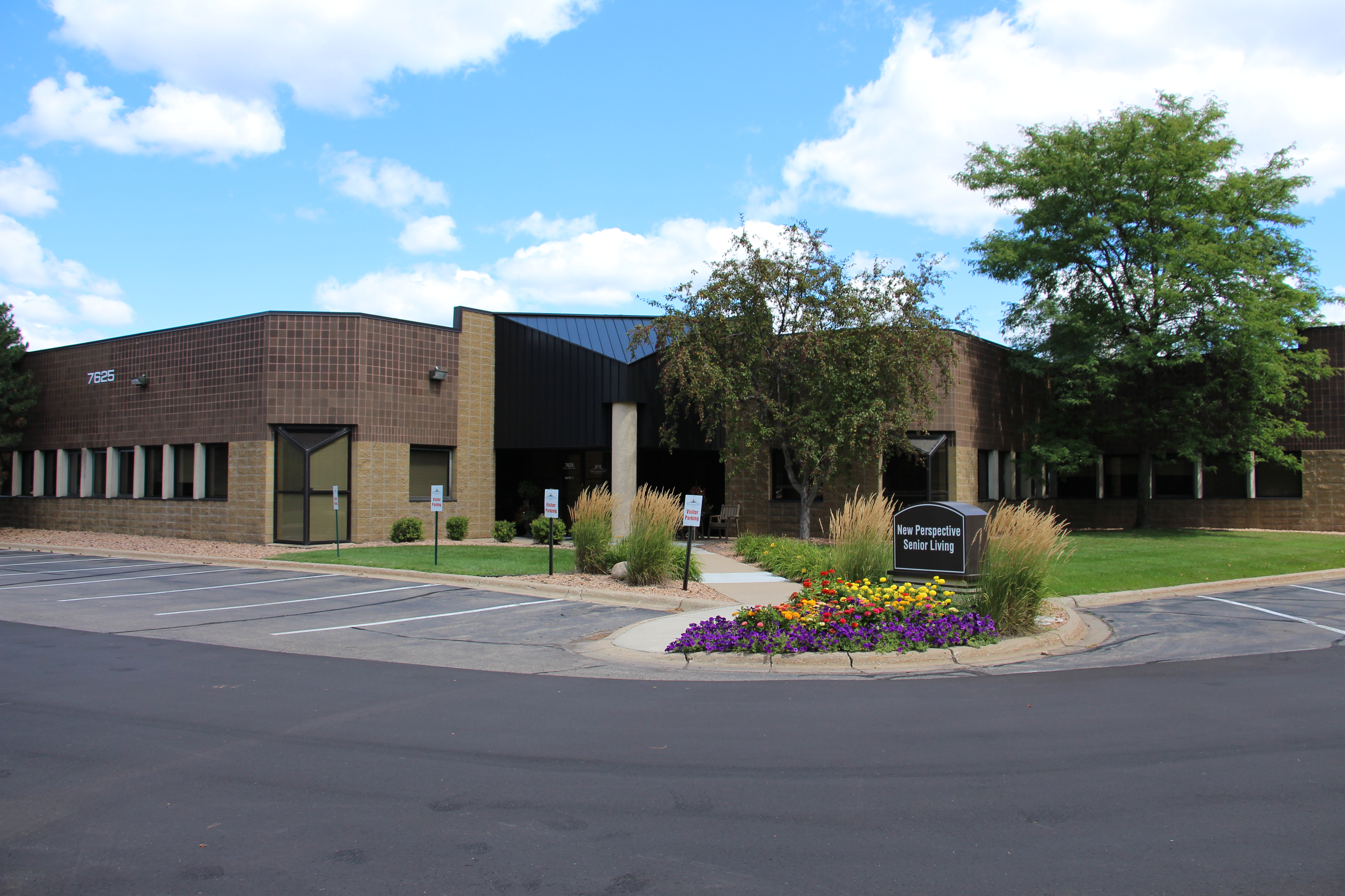 CBRE Capital Markets Closes Sale of Two Eden Prairie Industrial Tech Buildings for $6.35 Million