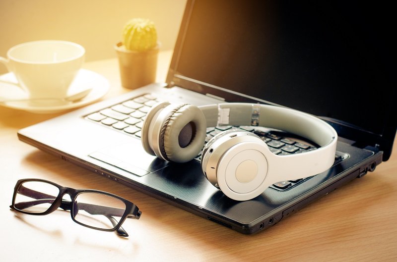 The 5 Best Noise-Canceling Headphones for Work