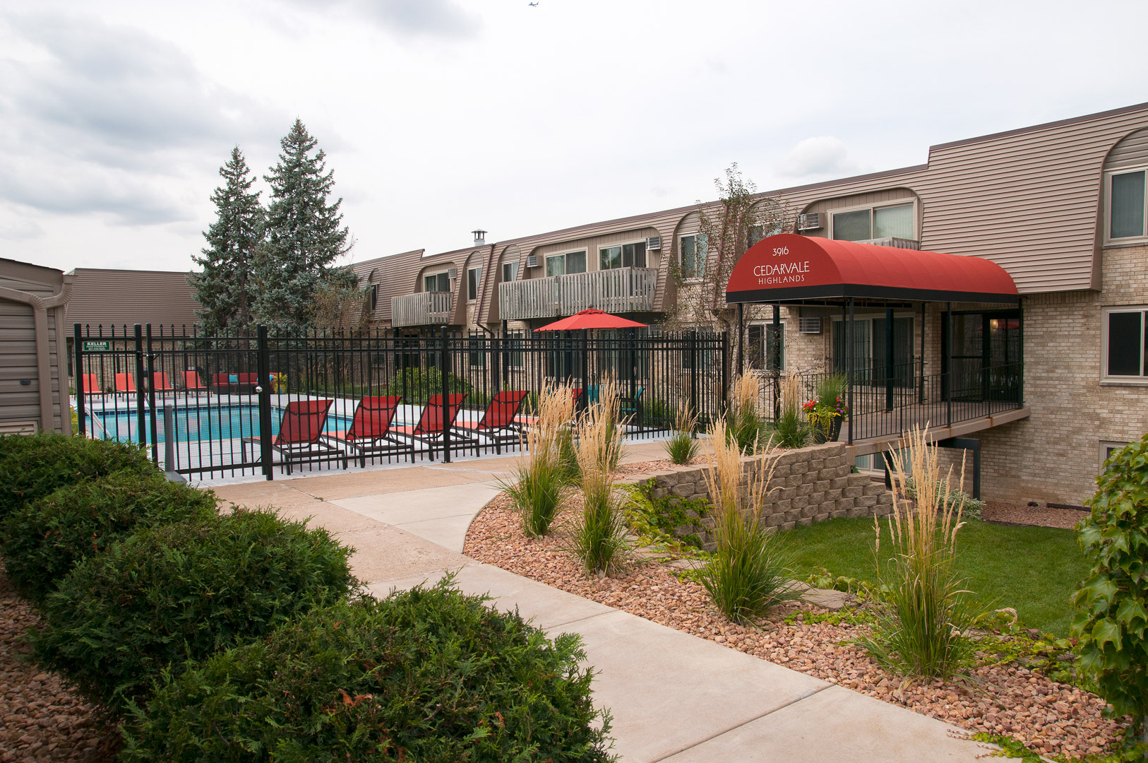 CBRE Negotiates Sale of 108-Unit Multifamily Property in Eagan