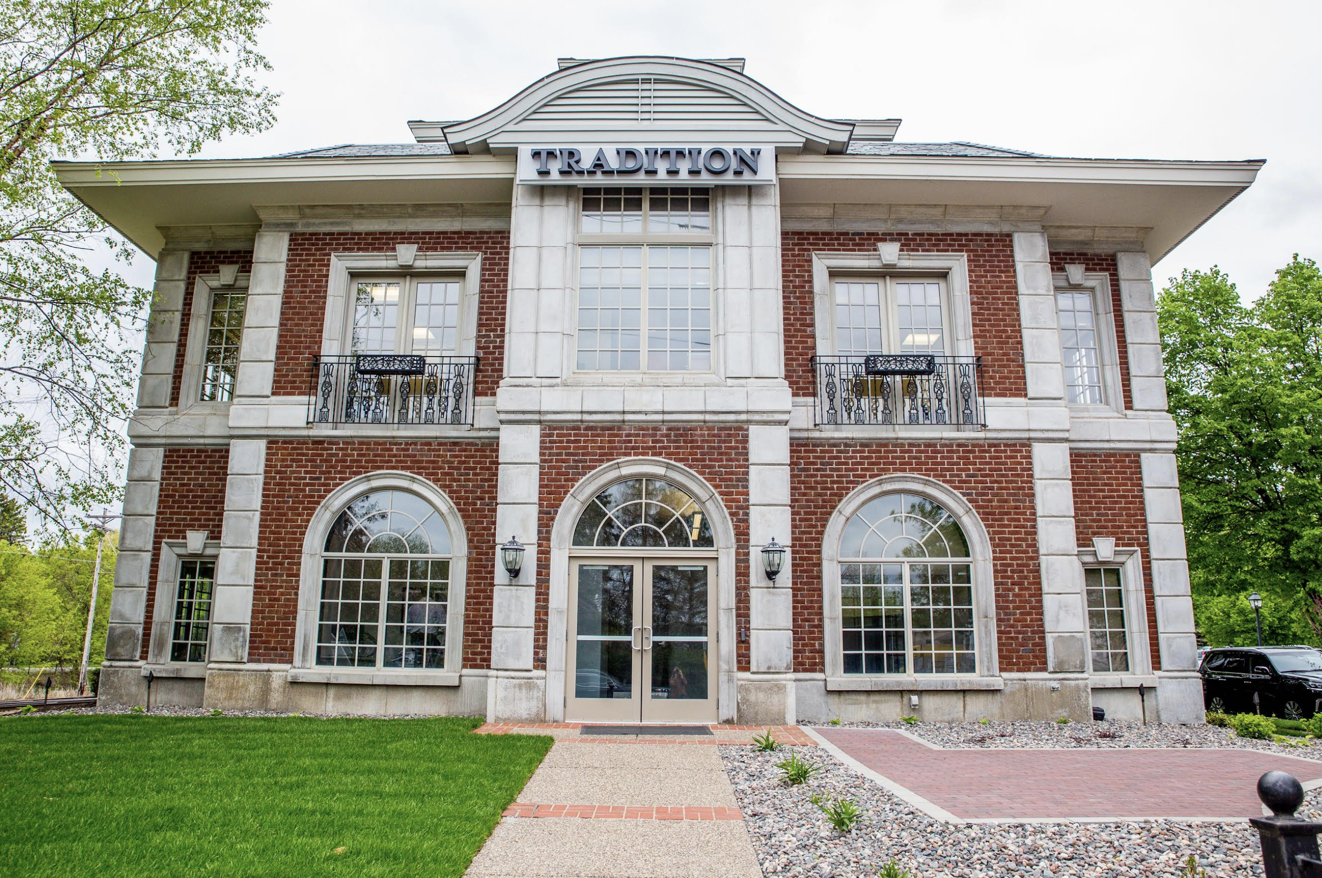IDP Announces New Wayzata Location