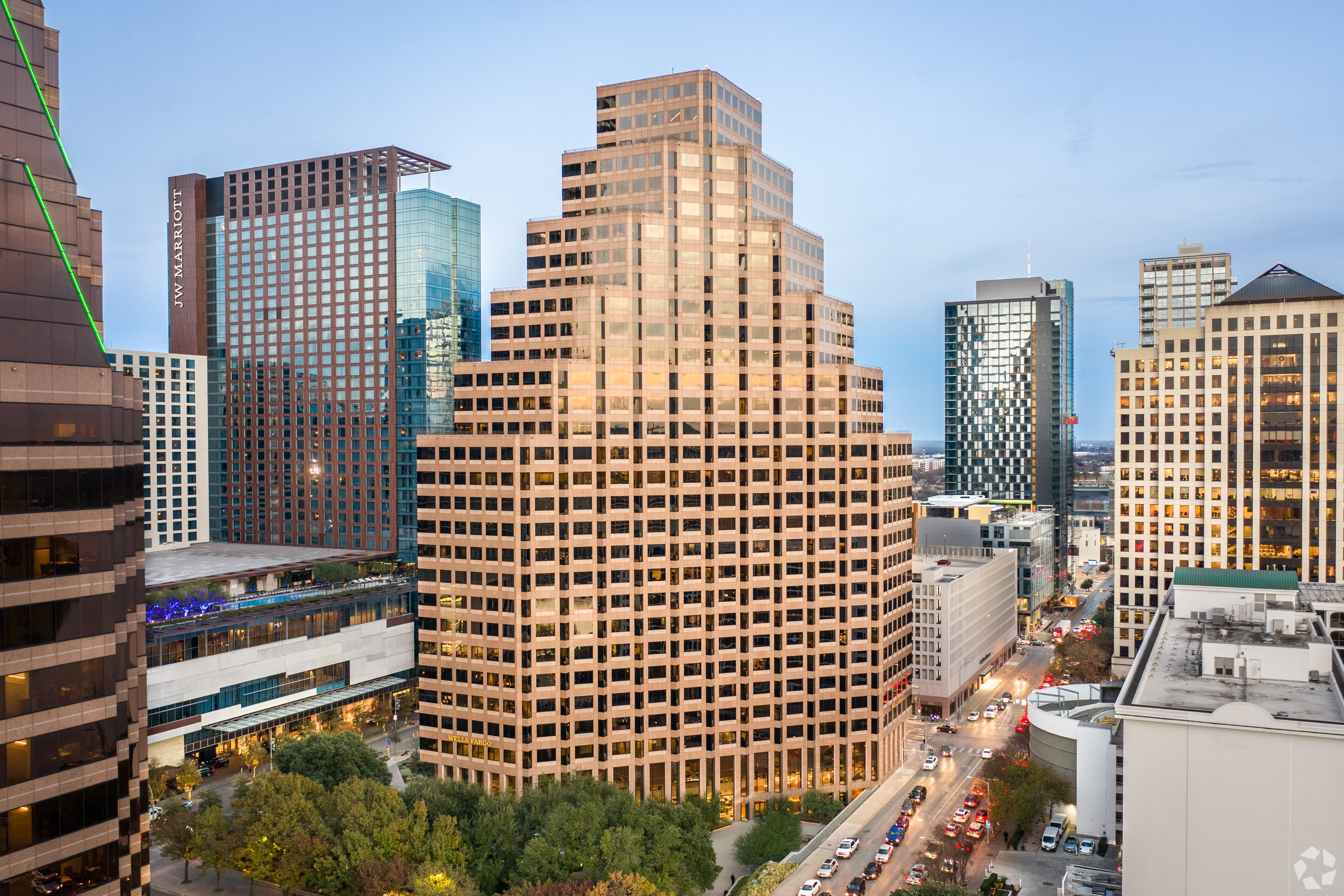 Communications Company To Move HQ From Outside Chicago to Downtown Austin