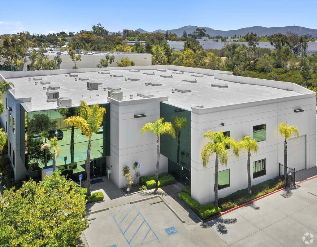 San Diego Area Industrial Building Trades Hands