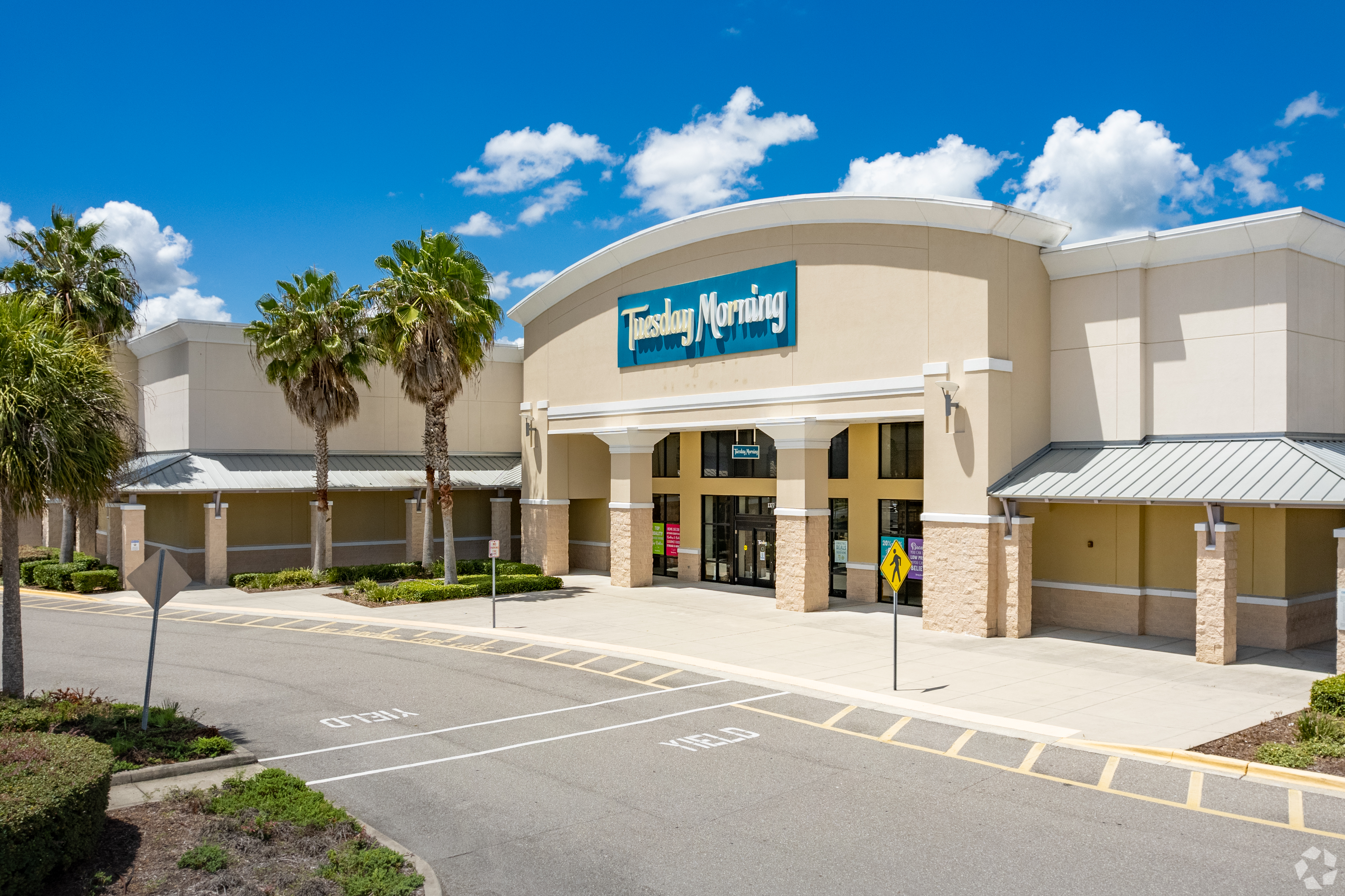 Off-Price Retailer Tuesday Morning Hands Back Hundreds of Keys to Landlords
