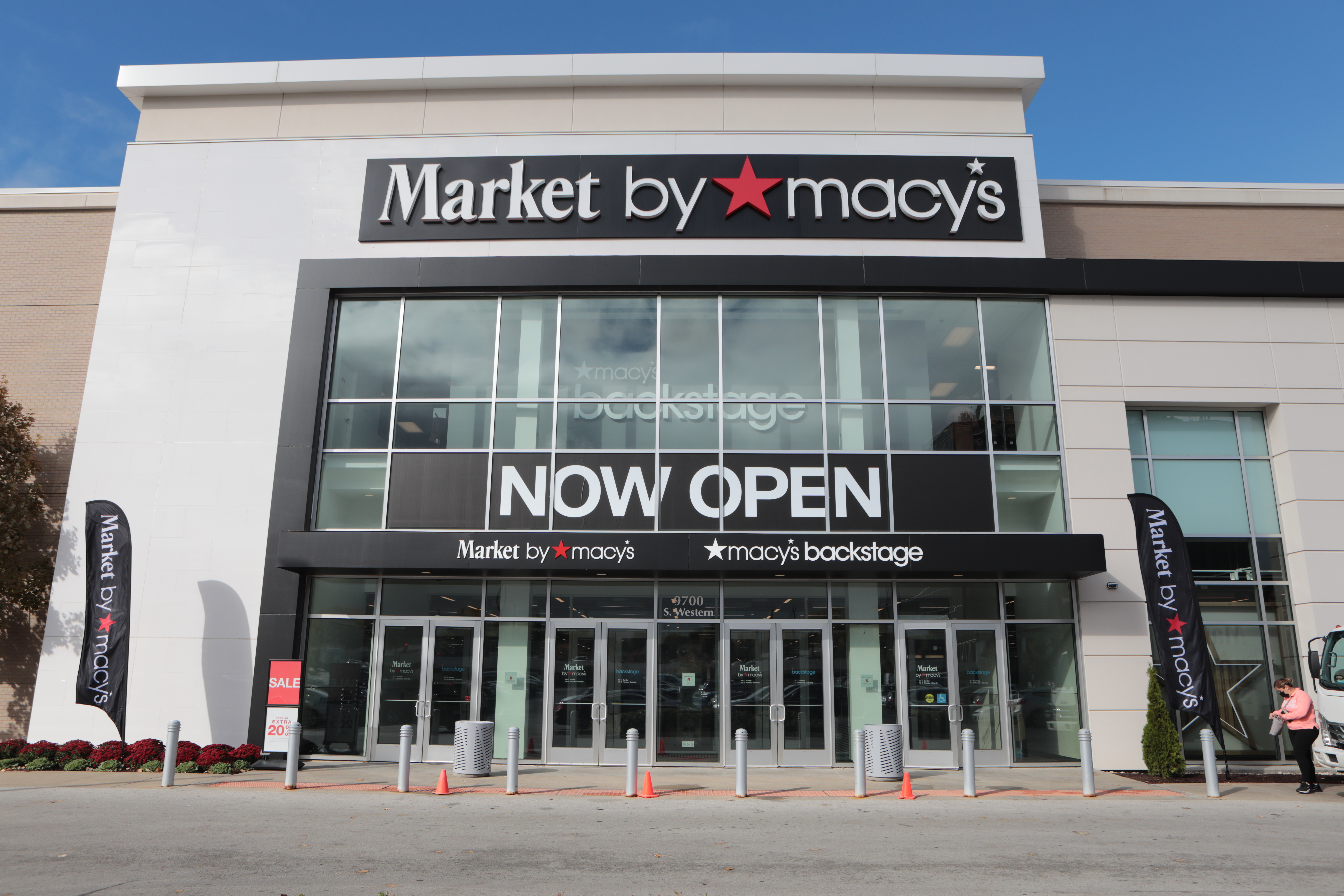 Macy’s to Open More Small-Format Stores in Test of Non-Mall Locations