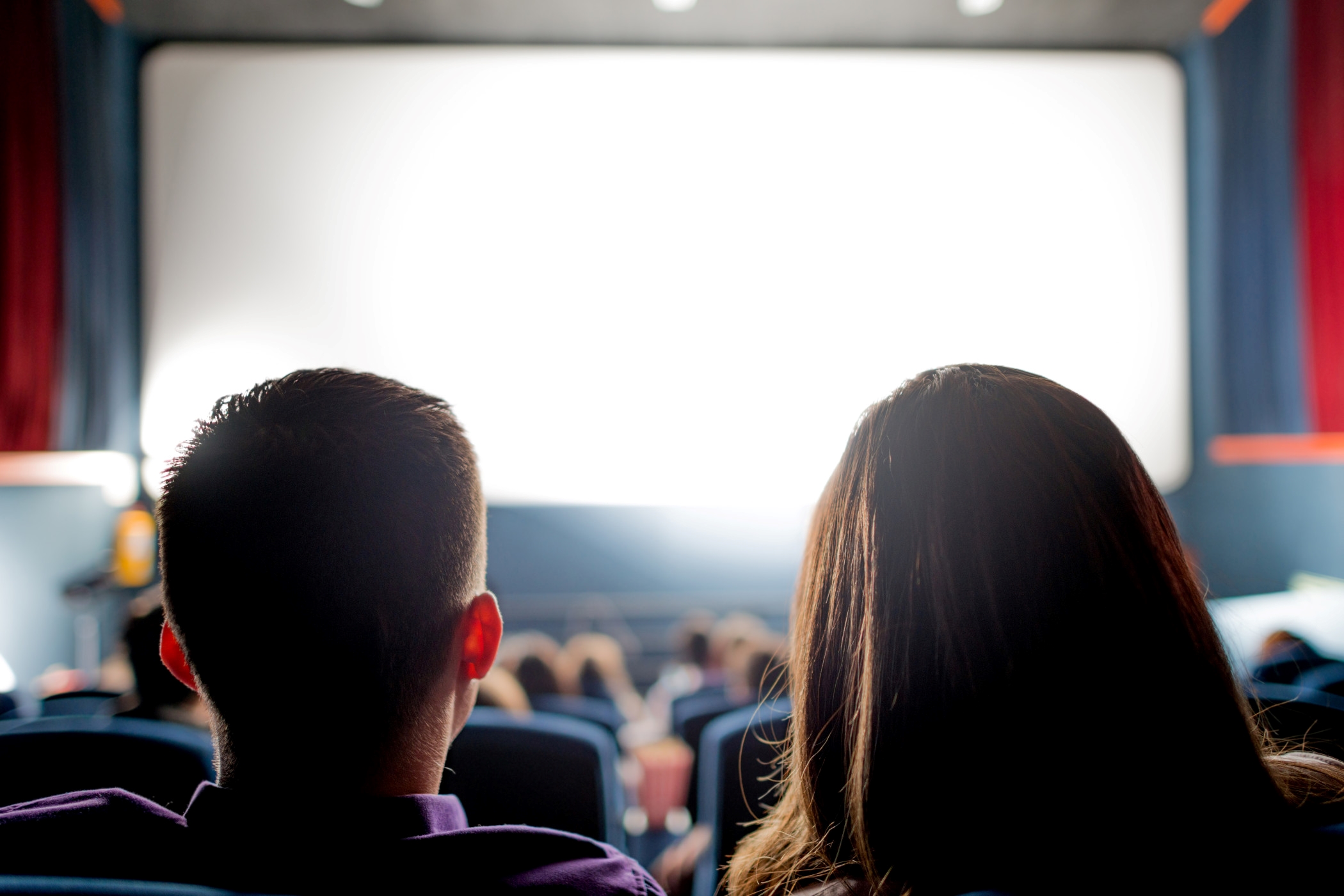 Movie Theater Attendance Still Lags, Home Prices Drop, Office Attendance Ticks Up
