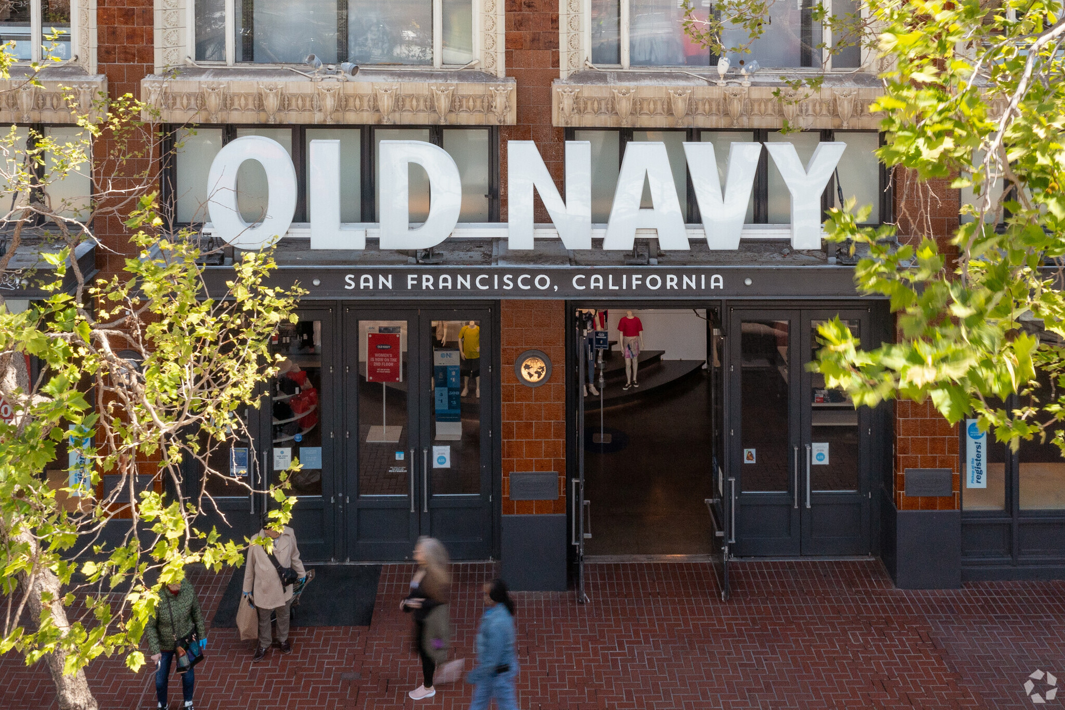 Gap Wipes Out Stake in Downtown San Francisco Retail With Move To Close Latest Location