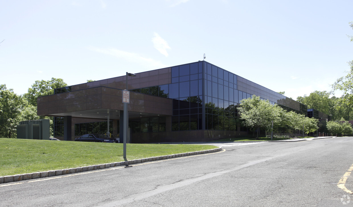 Office Sale Prices Hold Up Better in Northern New Jersey Than Most Large Markets