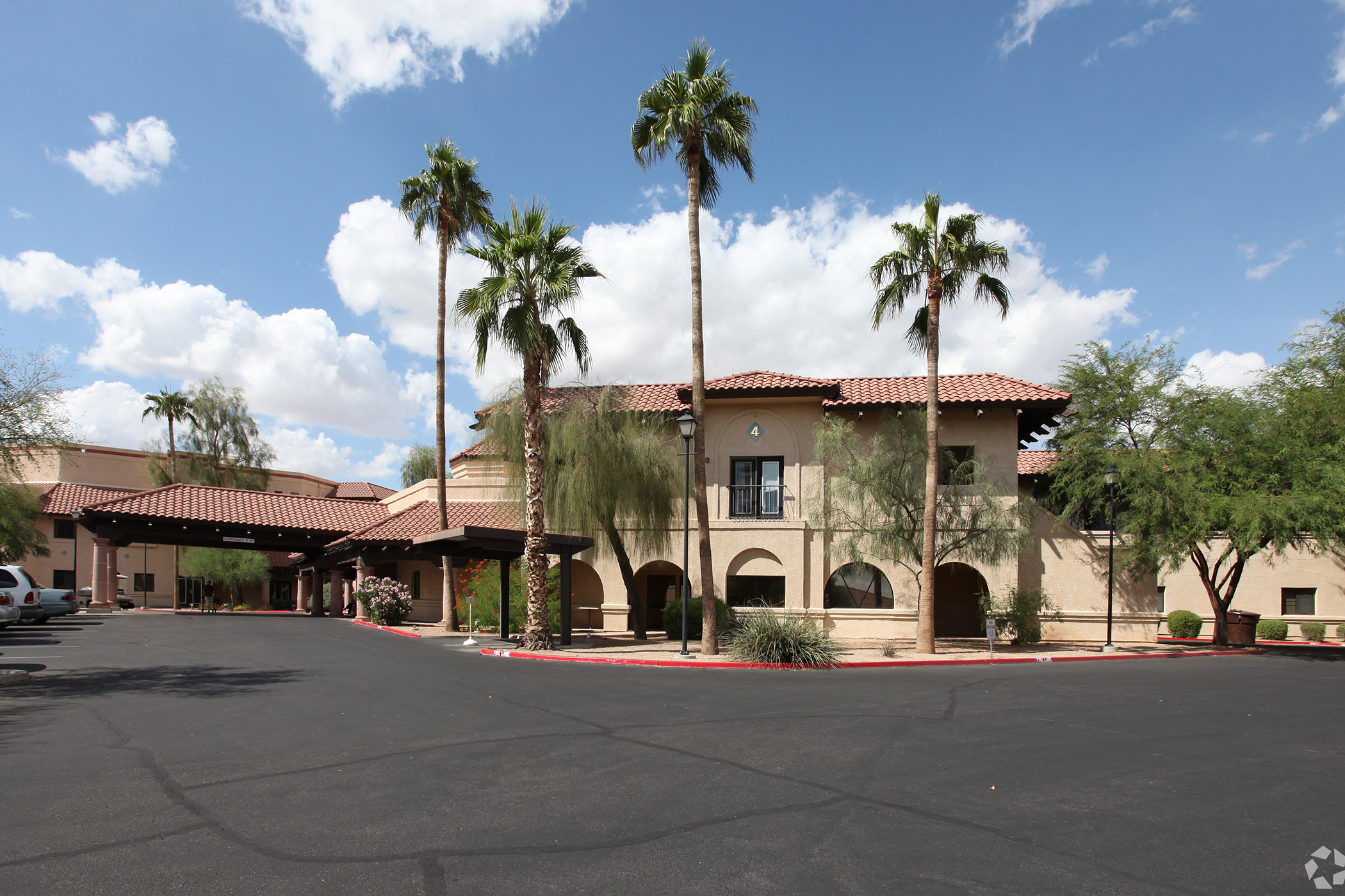 Healthcare REIT Projects Inability To Refinance $700 Million in Debt Coming Due