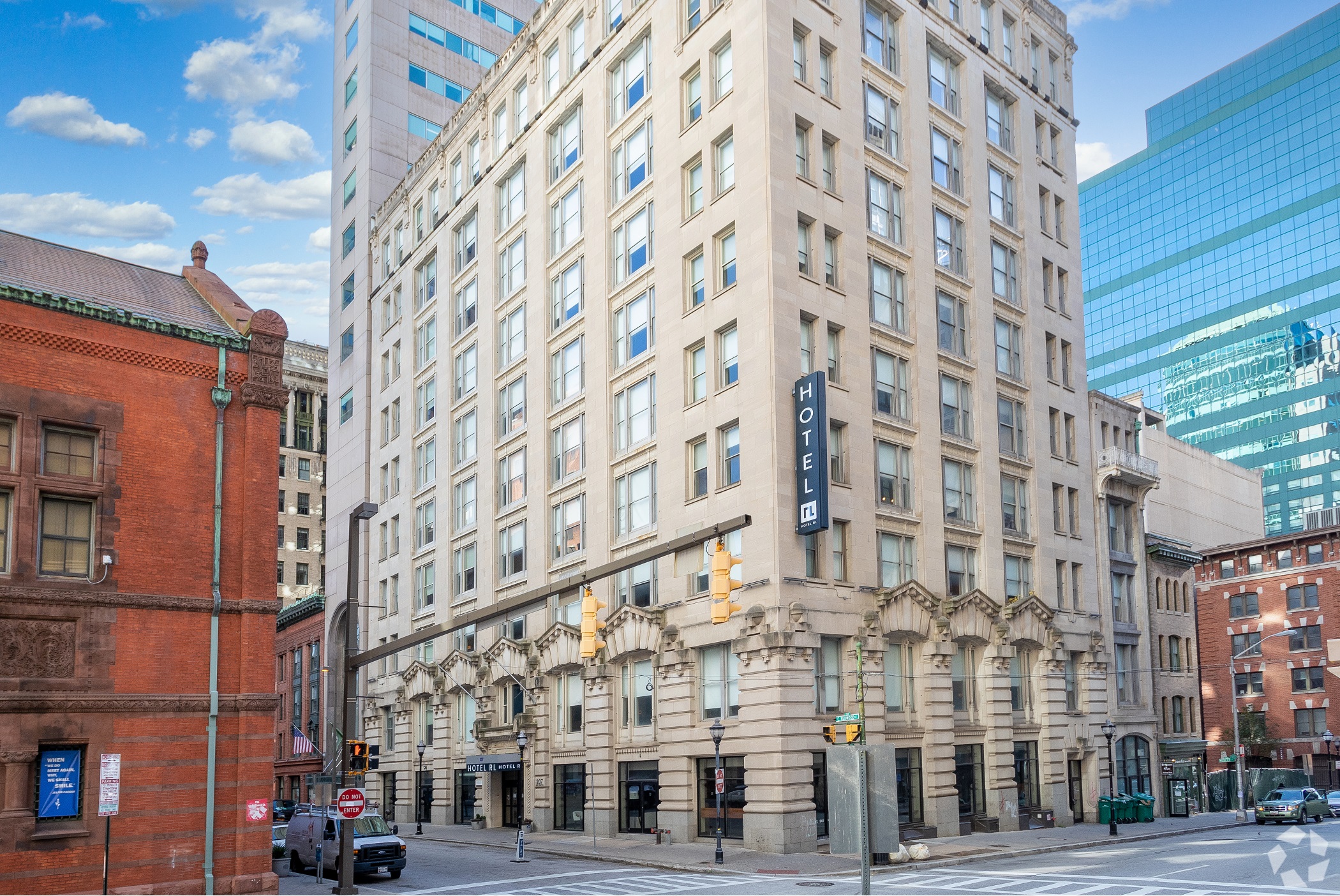 Byrnes & Associates Acquires Hotel Near Baltimore's Inner Harbor for Apartment Conversion