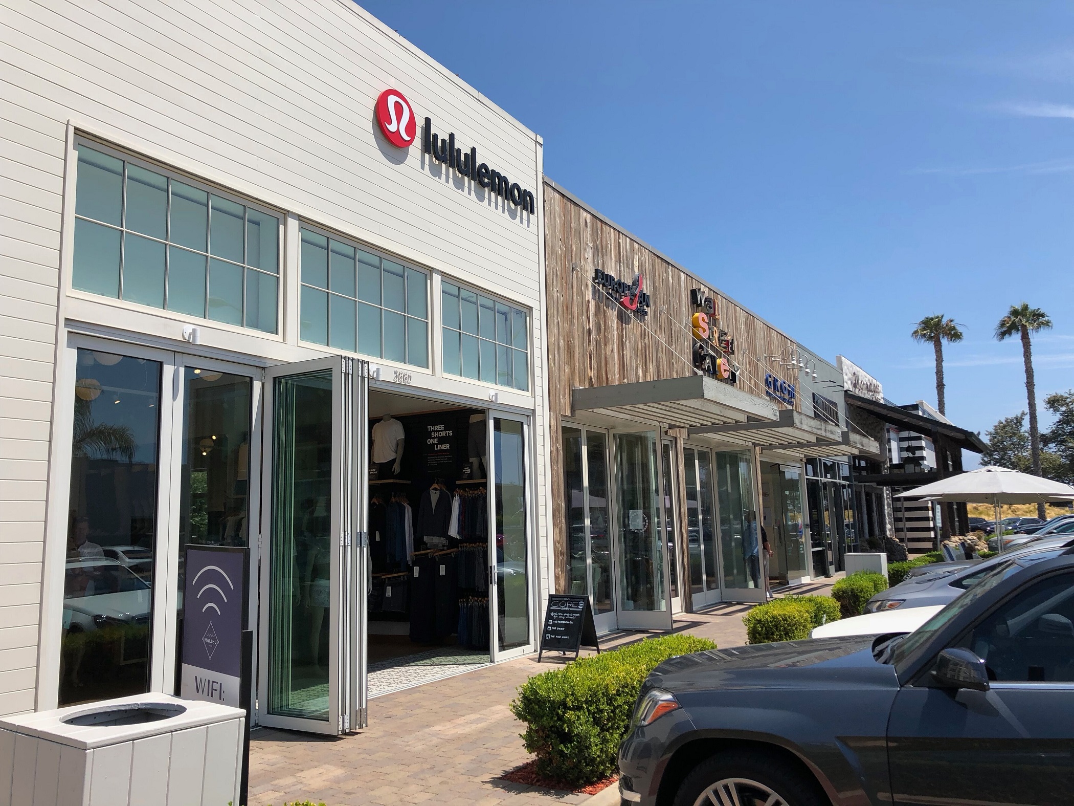 Billionaire Kroenke Officially Buys Shopping Center in Luxury California Beach Town