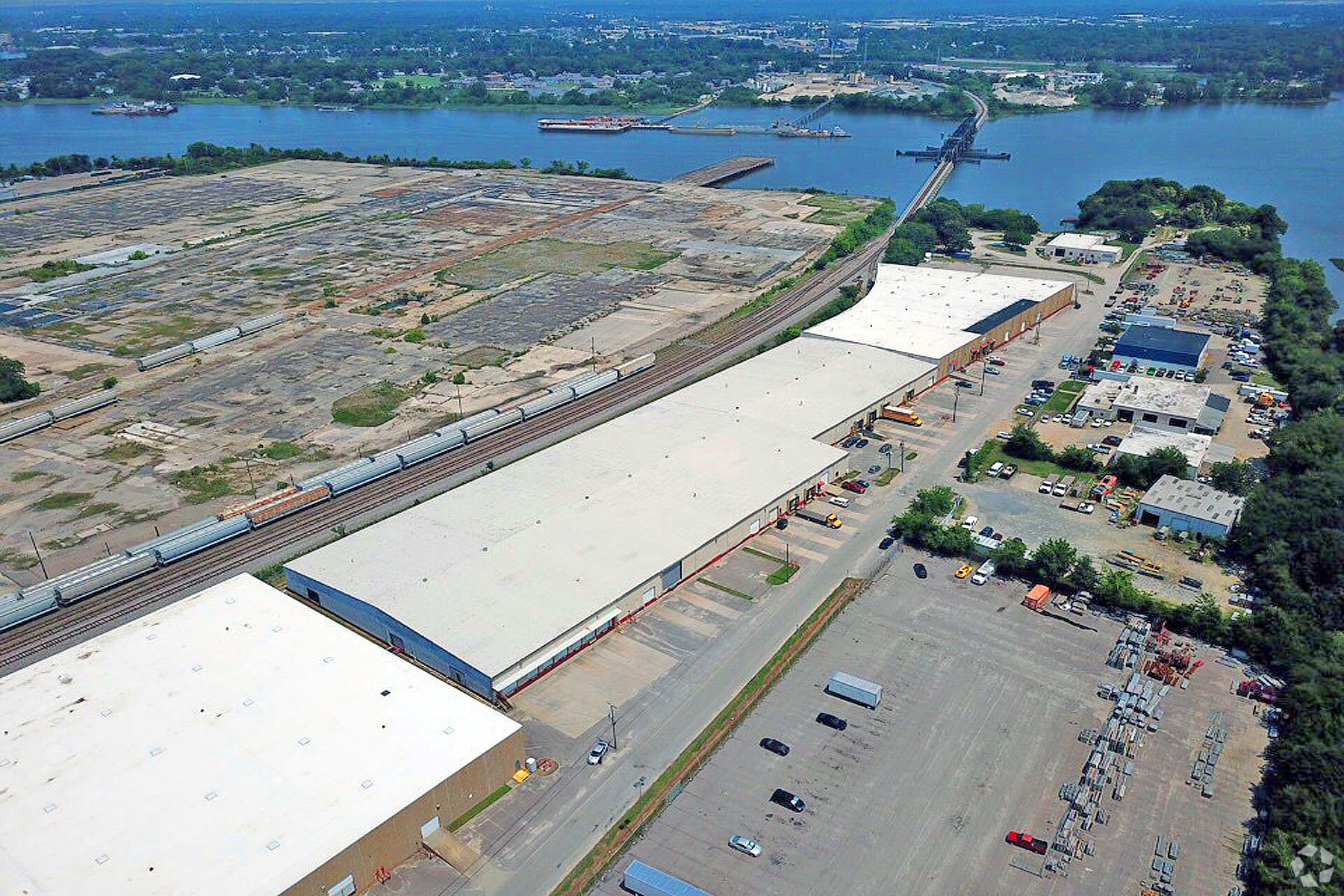Port of Virginia Distribution Center Trades in Chesapeake for $24 Million