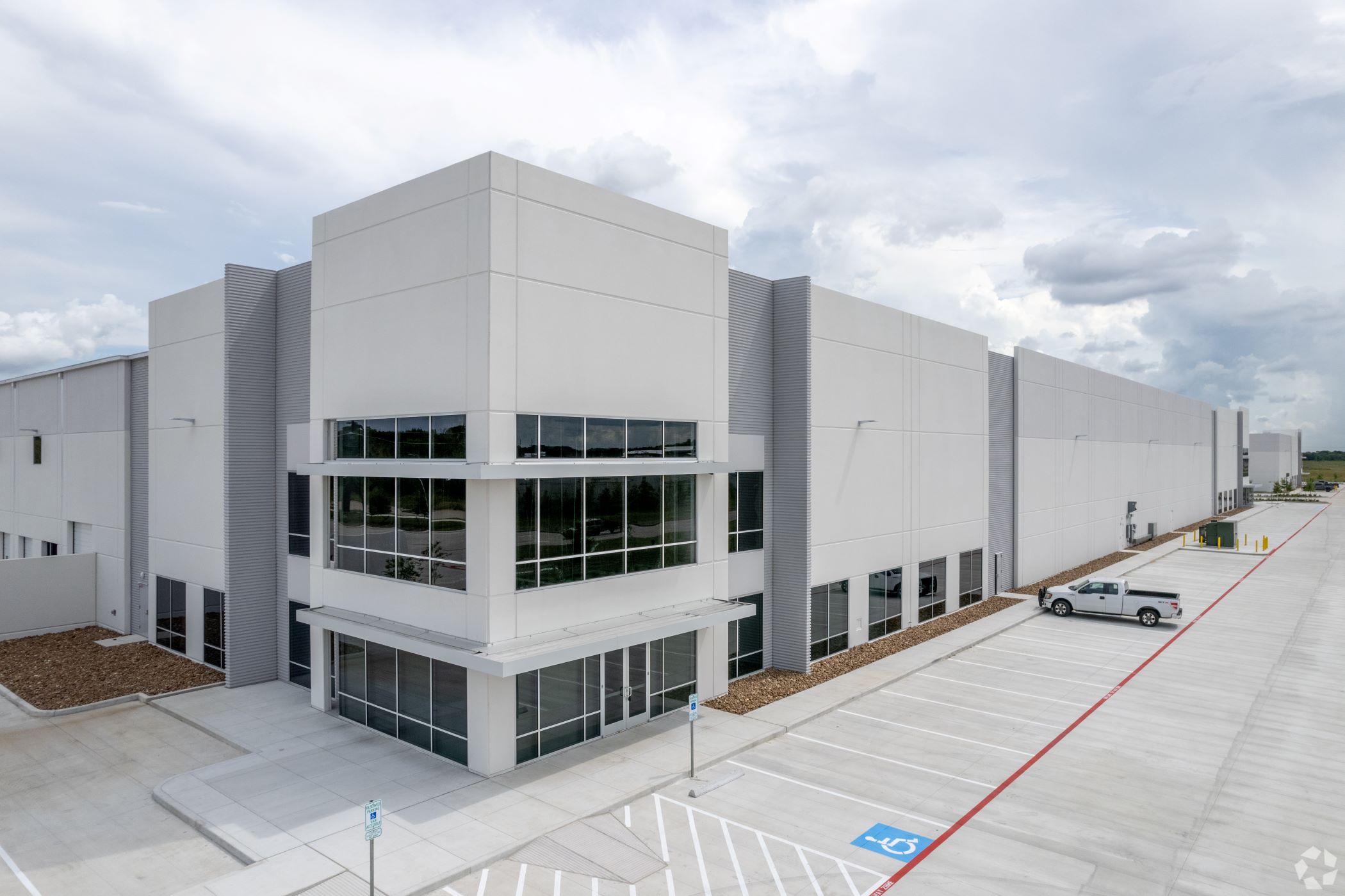 Atlanta Real Estate Company Enters Houston Market With Purchase of Fully Leased Industrial Building