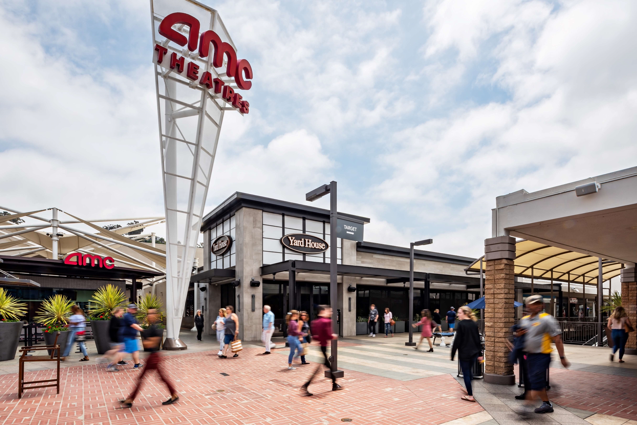 Developer Lowe Buys San Diego Mall as Westfield Sells Off More US Properties