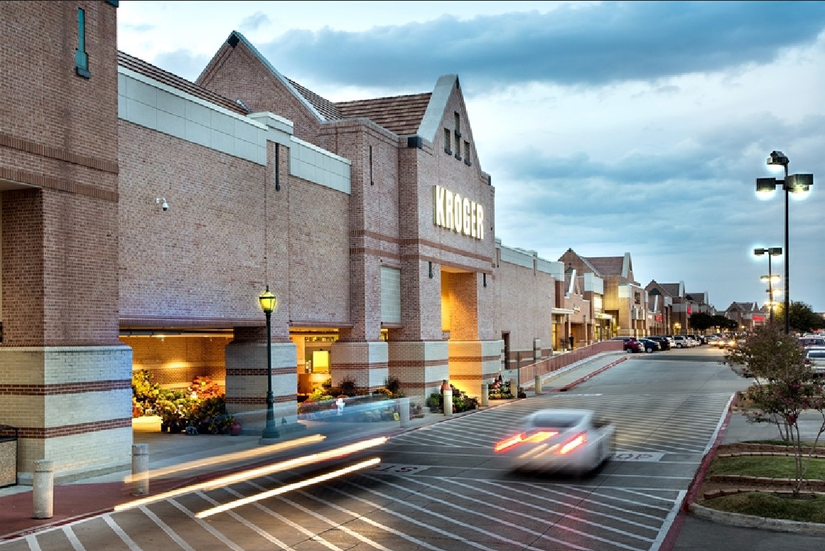 CBRE Investment Management Nabs Stake in Grocery-Anchored Hub in Dallas Area