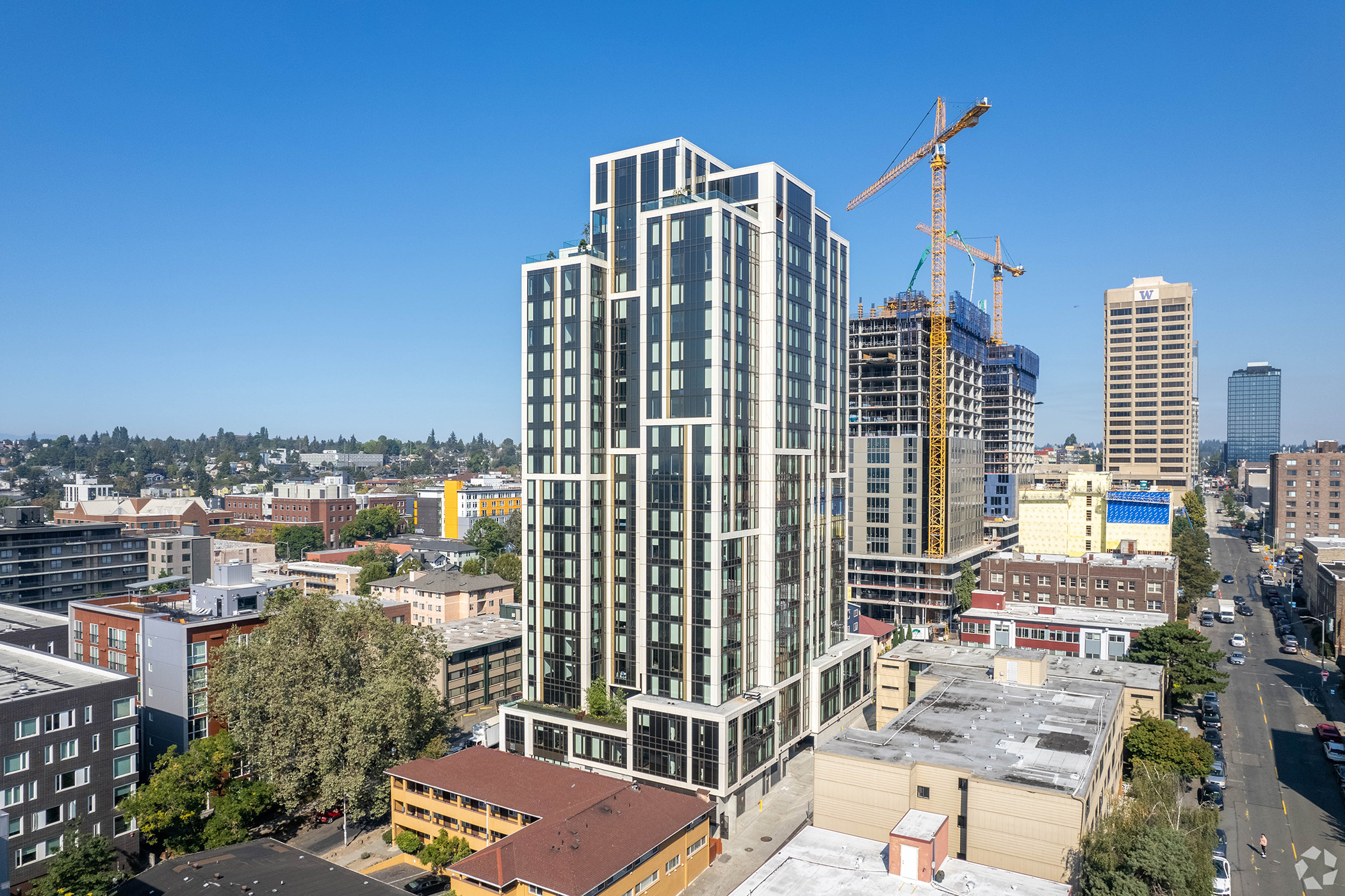 Greystar Joint Venture Gets Big Refinancing for Student Housing Properties in Washington, Oregon