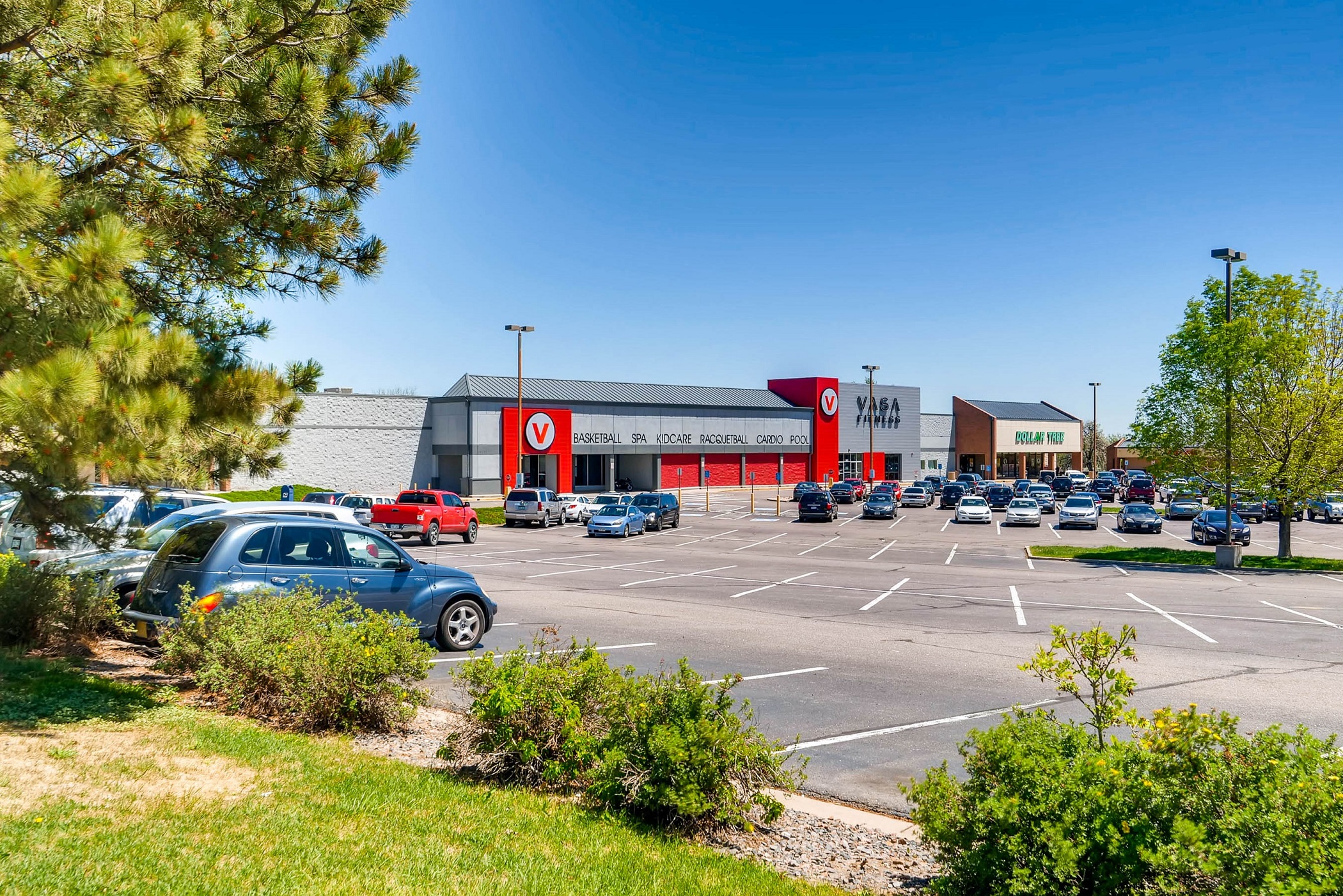 Summer Valley Shopping Center Trades in Aurora, Colorado