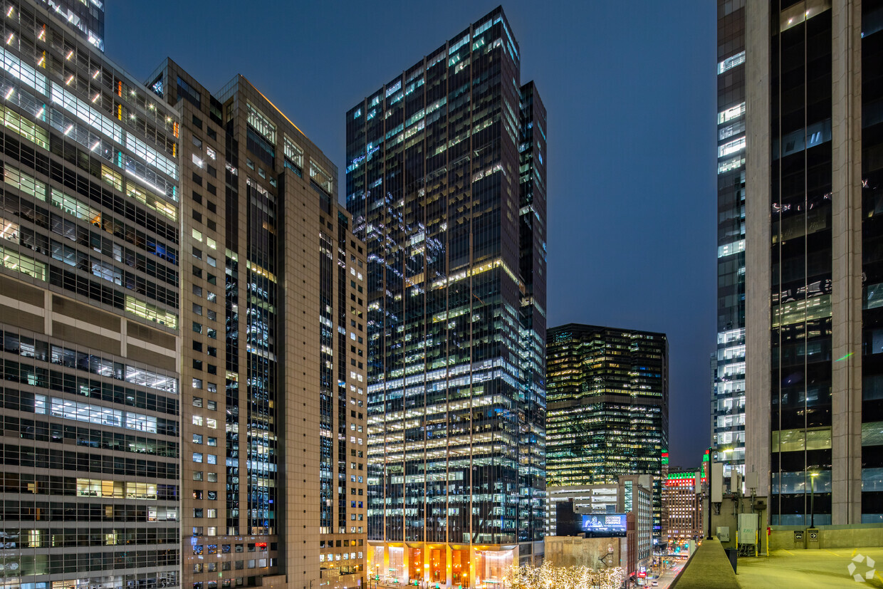 Insurer’s Lease More Than Doubles Its Chicago Office Space