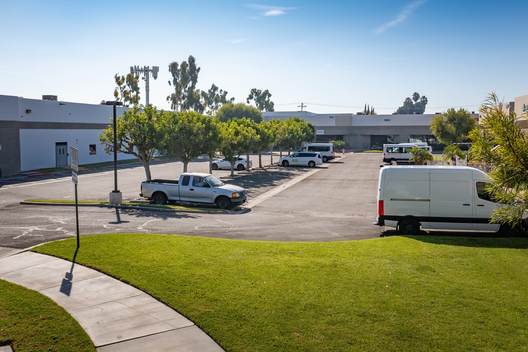 Private Investor Purchases Anaheim, California, Industrial Condo in All-Cash Deal