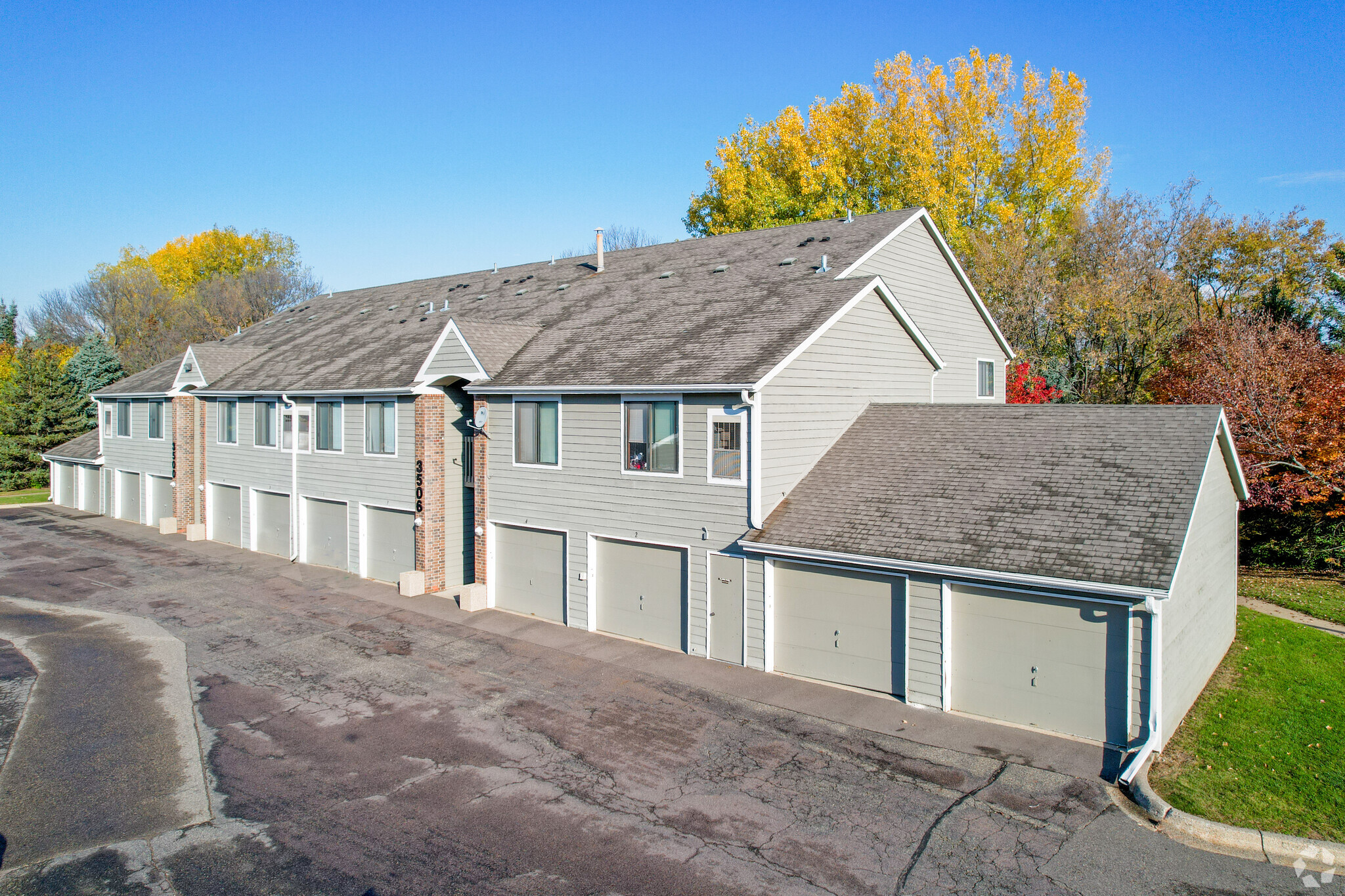 168-Unit Multifamily Complex Sells in Eagan, Minnesota