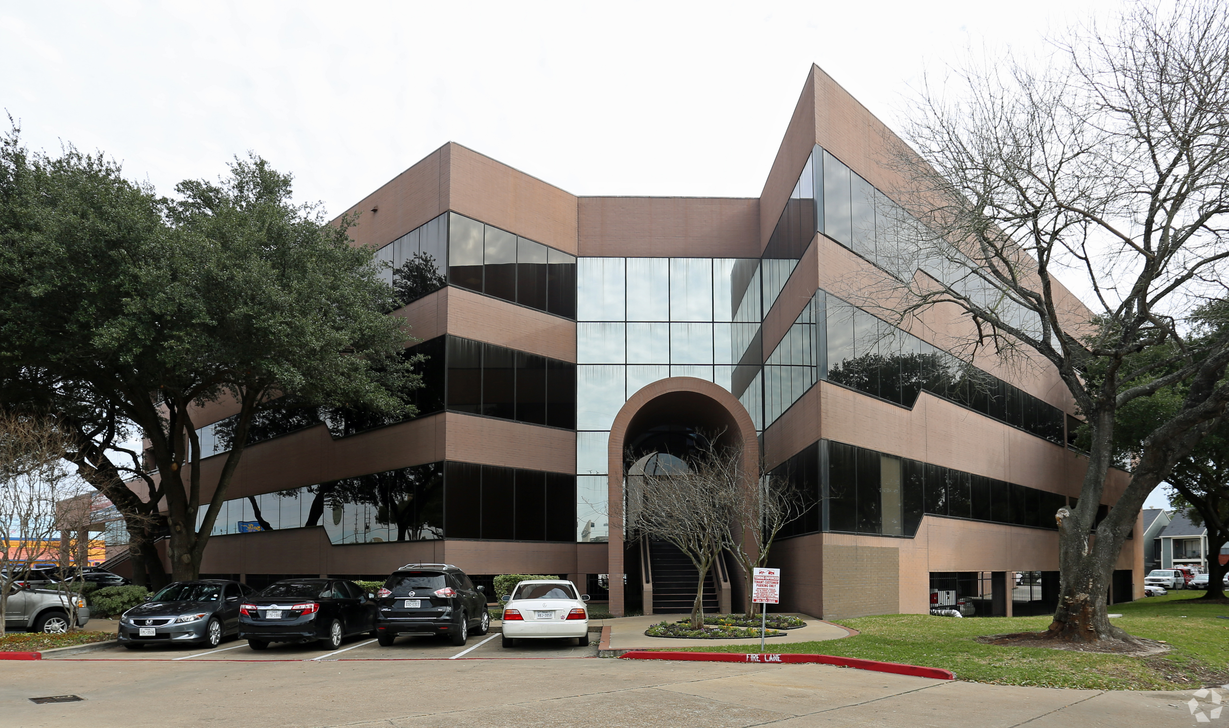 New Landlord To Upgrade Houston Buildings Bought in Bankruptcy Court
