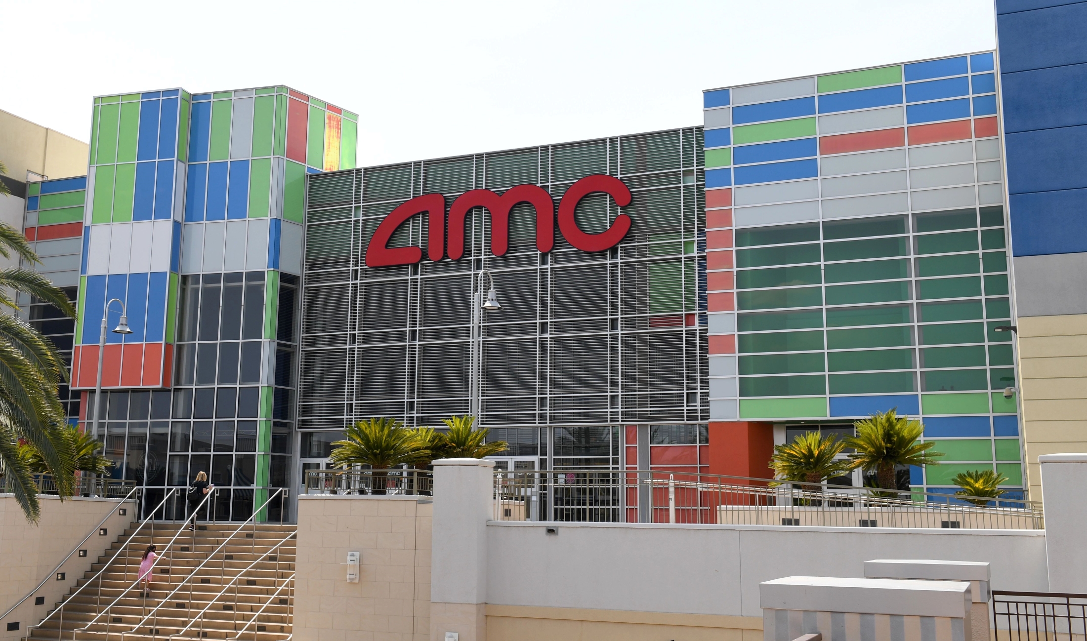 Theater Chains Start 2024 With Lagging Attendance, Key Inflation Metric Trends Lower, Jobless Claims Rise