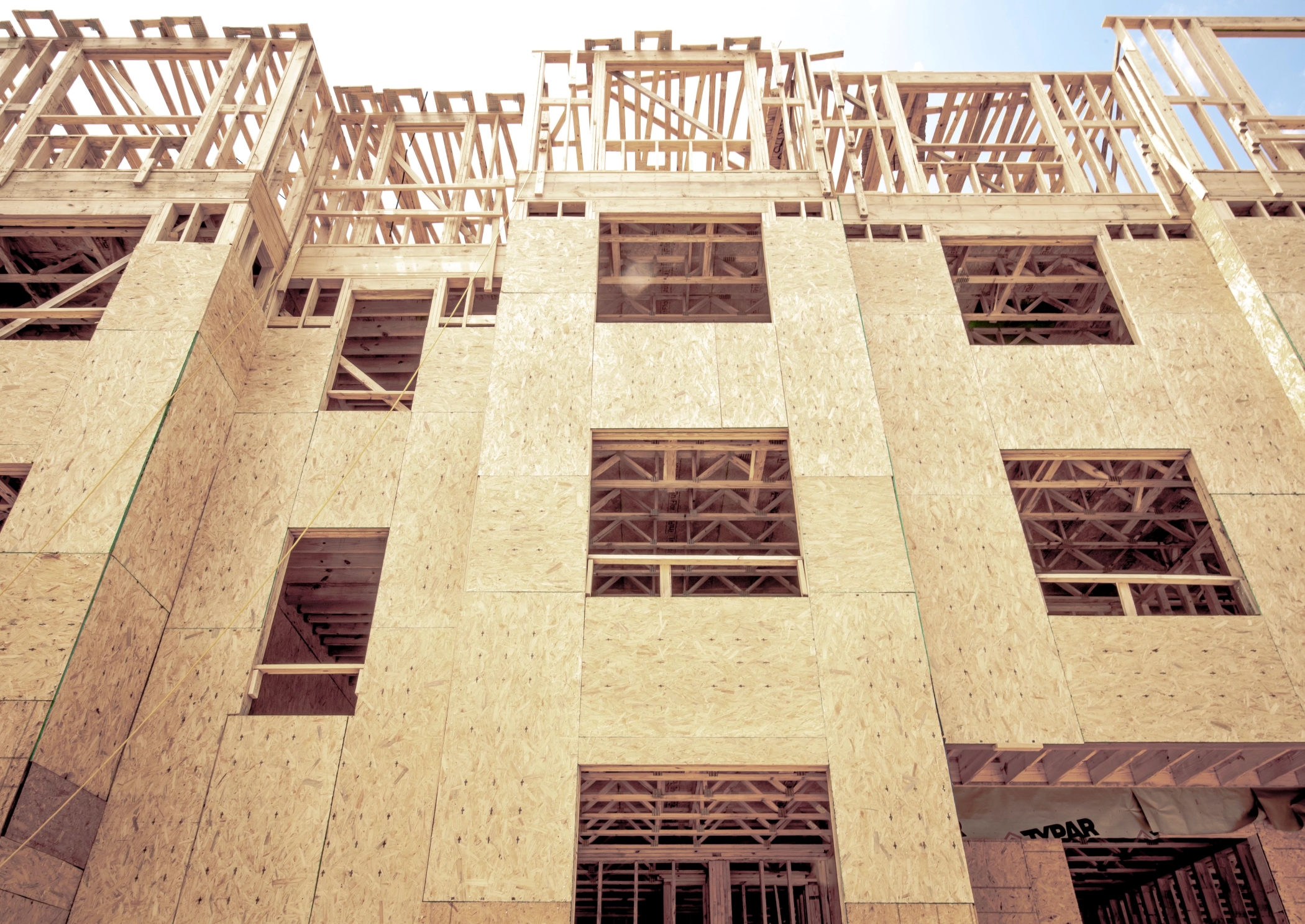 Multifamily Developer Confidence Slides, Rivian Plans Job Cuts, Mortgage Rates Edge Higher