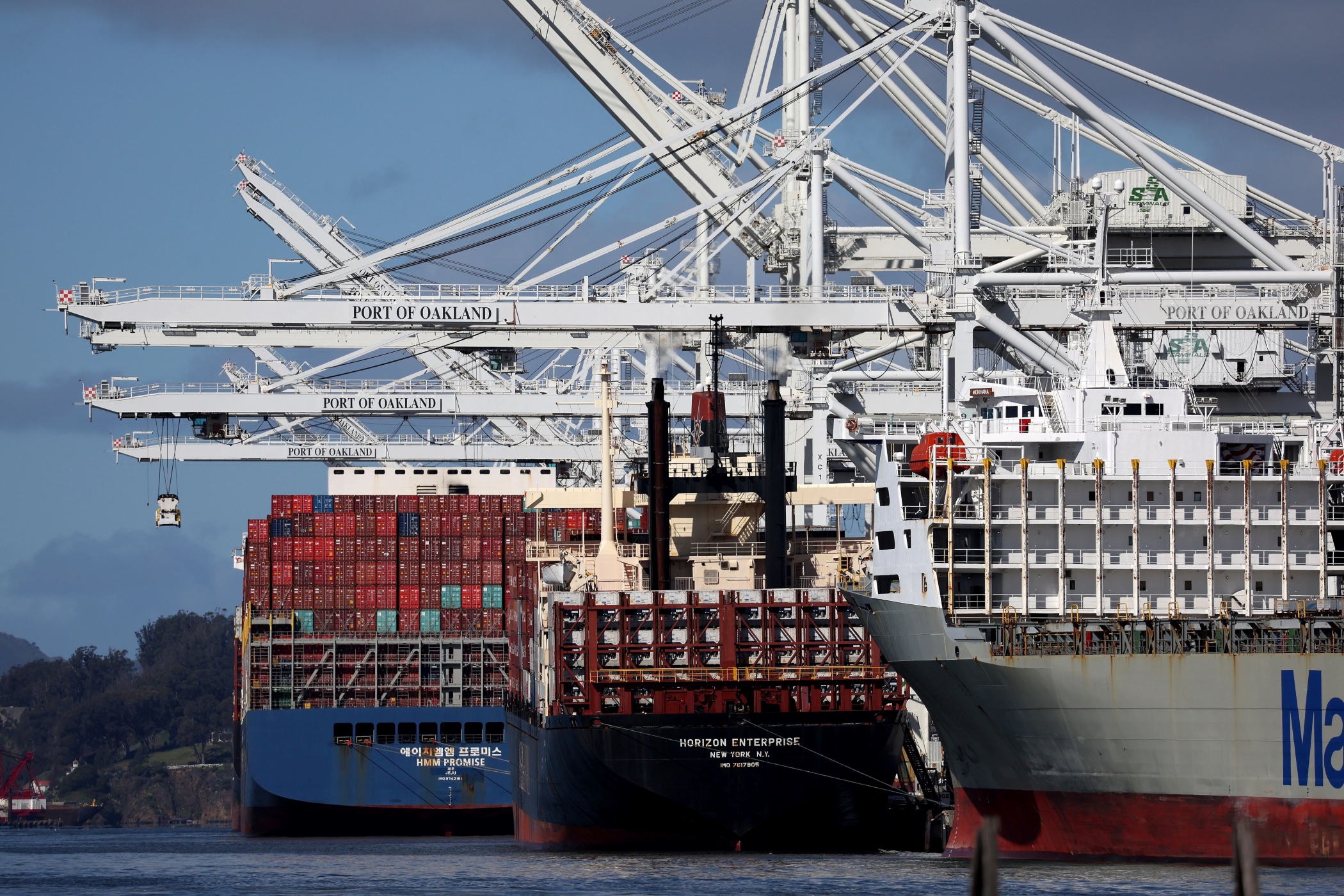 Port Cybersecurity Targets Cranes Built in China, Office Attendance Dips, Building Material Costs Rise