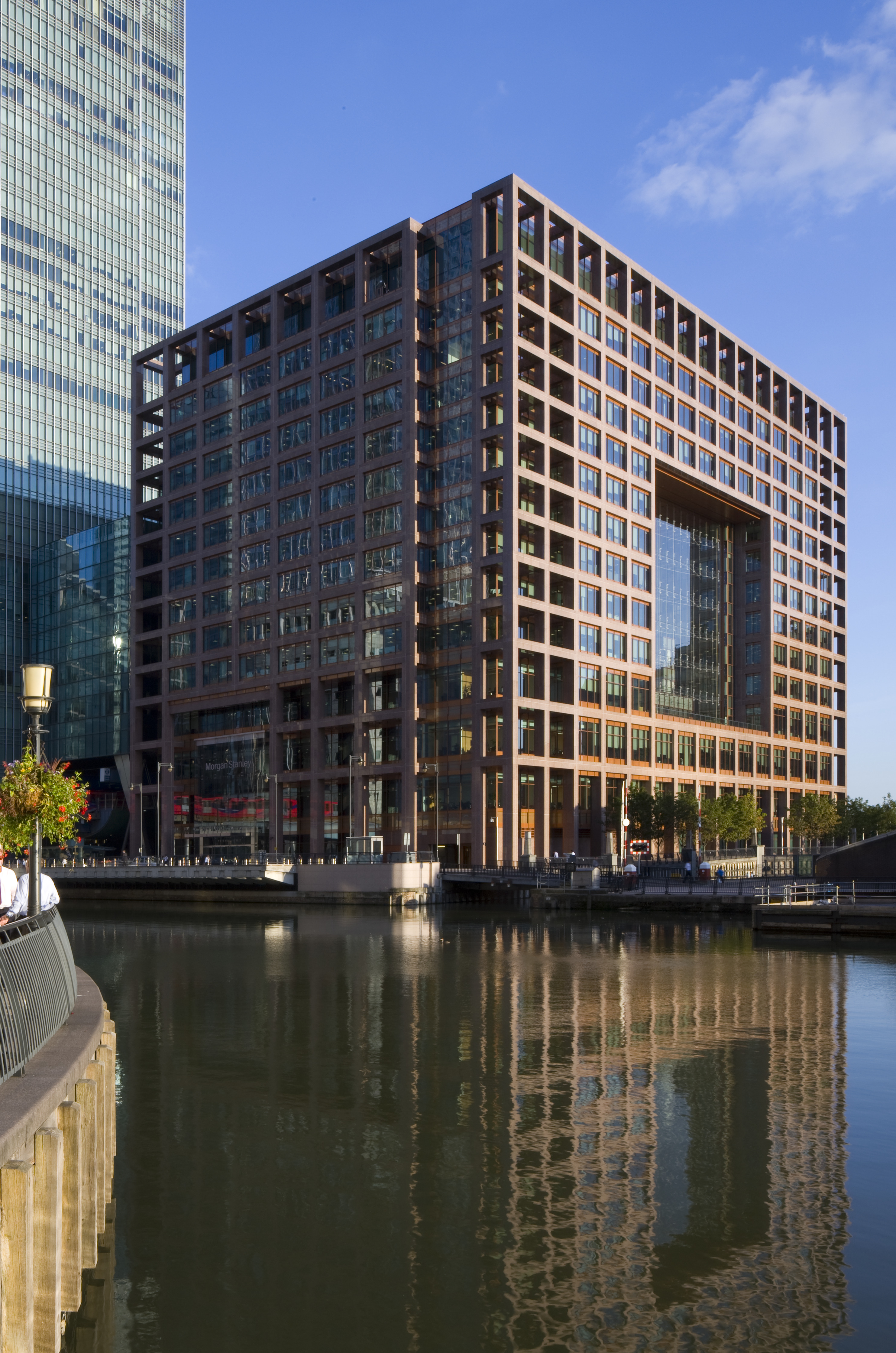 Morgan Stanley Commits to Canary Wharf as London Estate Fights Back
