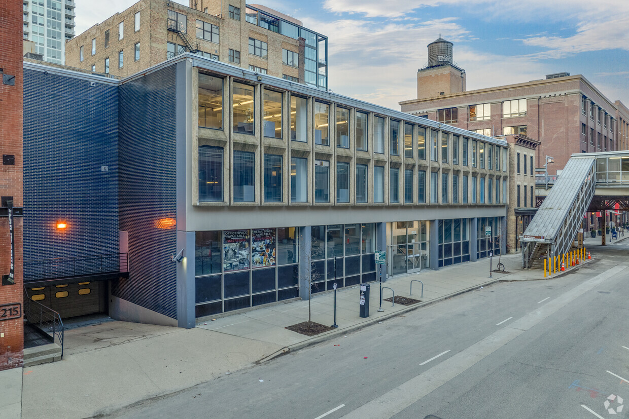 Vacant Building in Chicago’s River North Emerges As Latest City Office-to-Residential Candidate