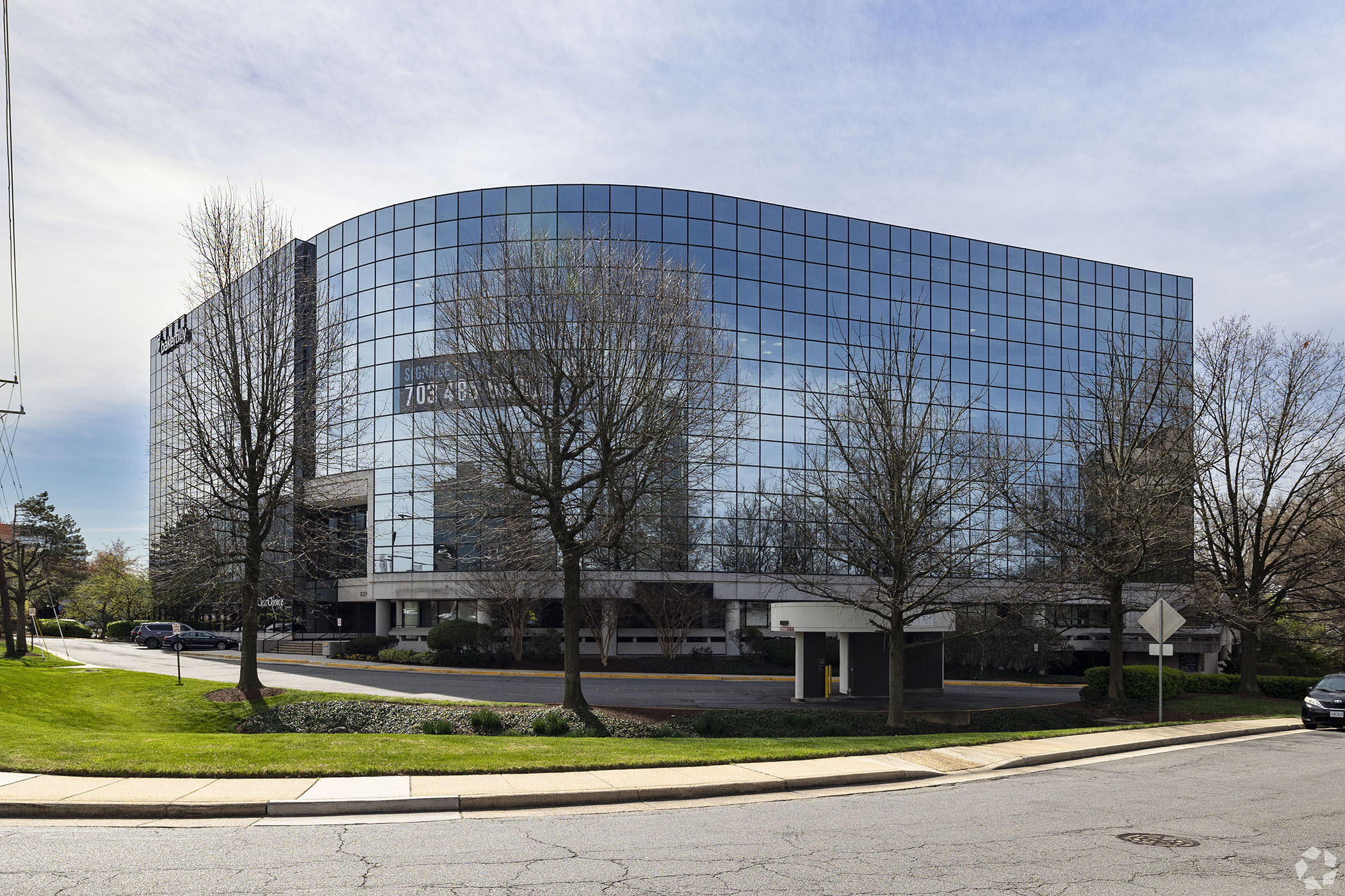 Troubled Northern Virginia Office Property Sells, New York Mixed-Use Property Gets Loan, REIT Turns to CMBS Financing