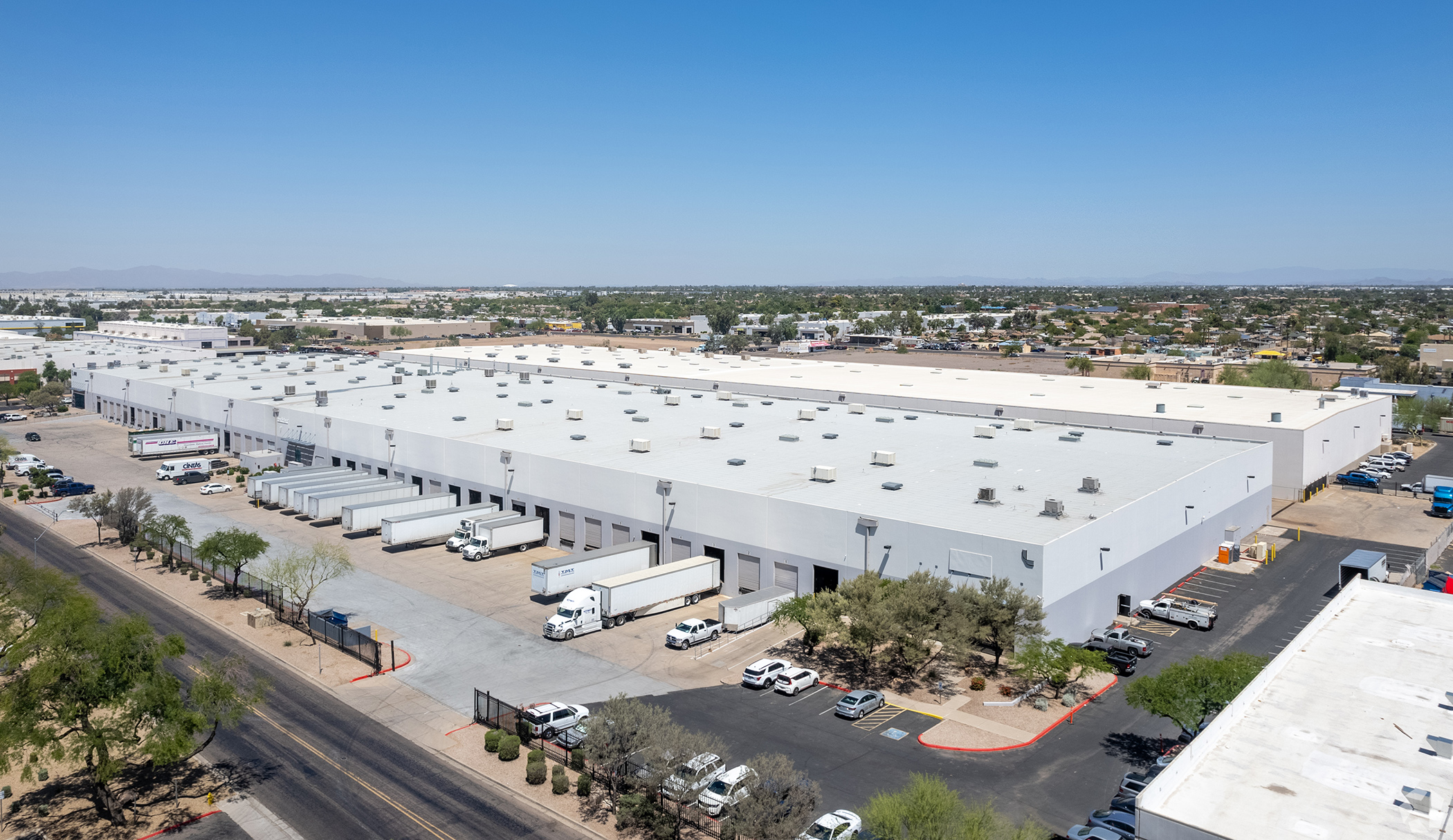 Prologis Cuts Outlook, Warns of Further Weakening in Warehouse Demand