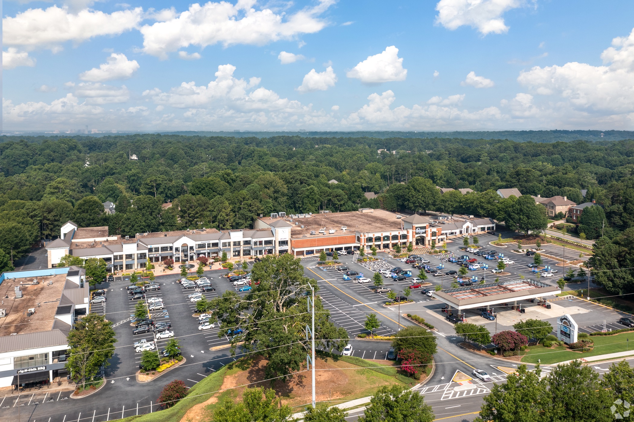 Jamestown Affiliate Acquires Kroger-Anchored Shopping Center in Suburban Atlanta