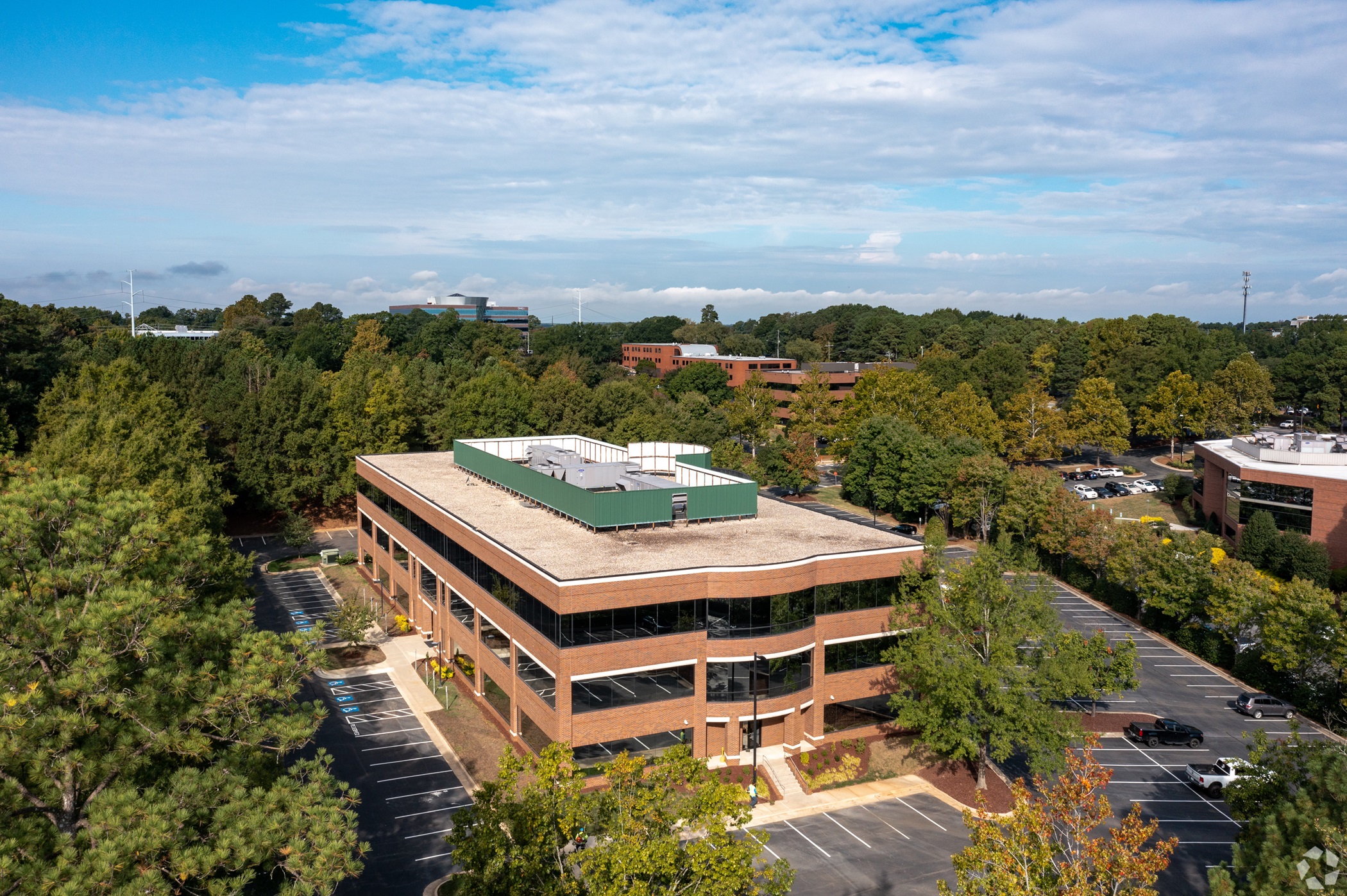 Highwoods Sells Medical Office Campus in Raleigh to Investor Groups