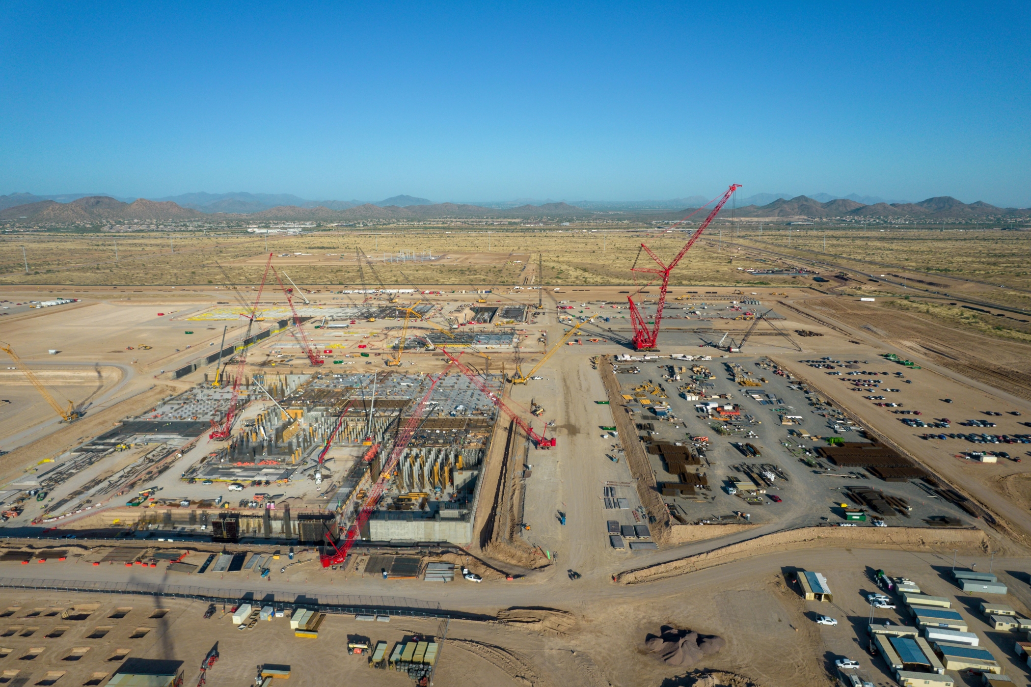 Chipmaker Gets $6.6 Billion for Arizona Plants, Containers Removed From Ship Near Bridge Collapse, Construction Jobs Surge