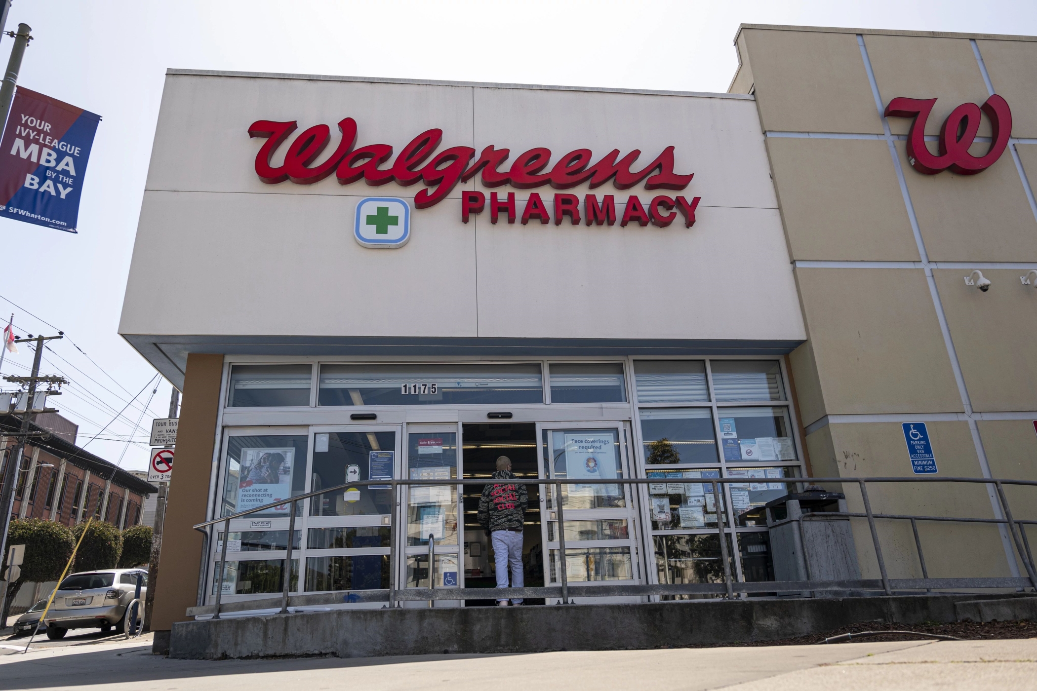 Walgreens Cuts More Jobs, NHL’s Phoenix Coyotes Consider Utah Move, Las Vegas Land Near Race Site Hits Market