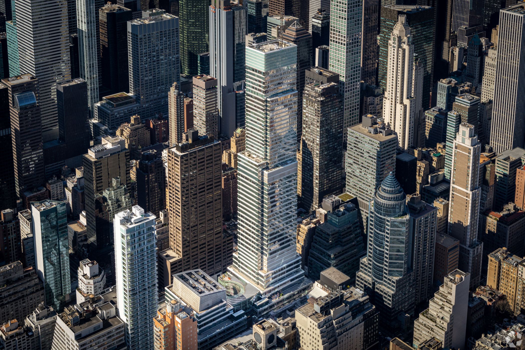Bloomberg Extends Nearly 1 Million-Square-Foot New York Headquarters Lease Through 2040
