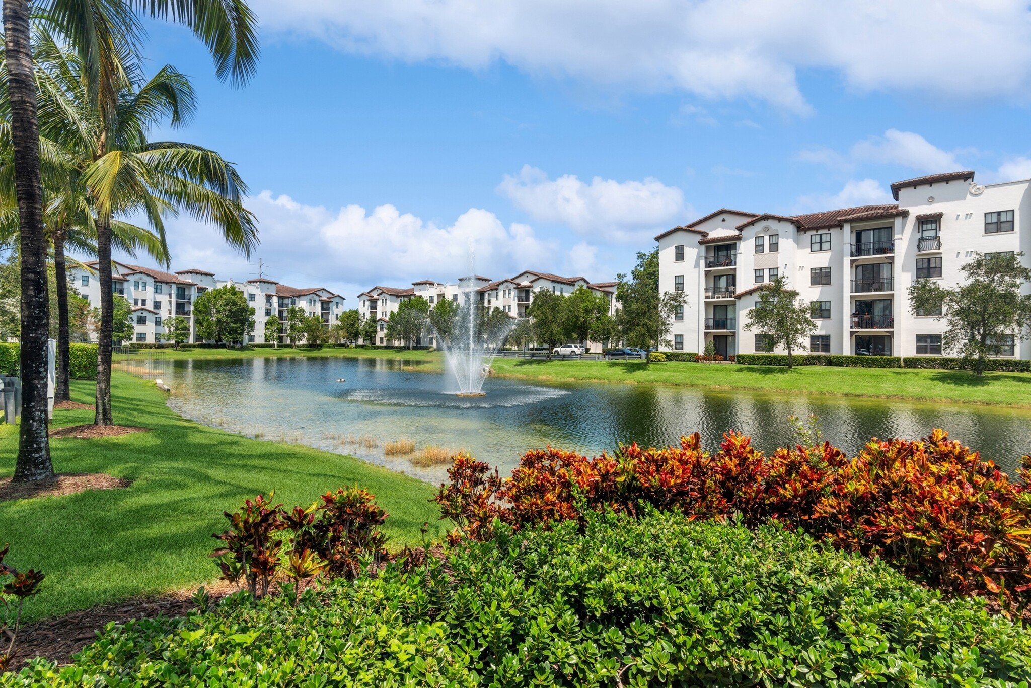 Apartment Complex in Doral, Florida, Sells to New York Buyer