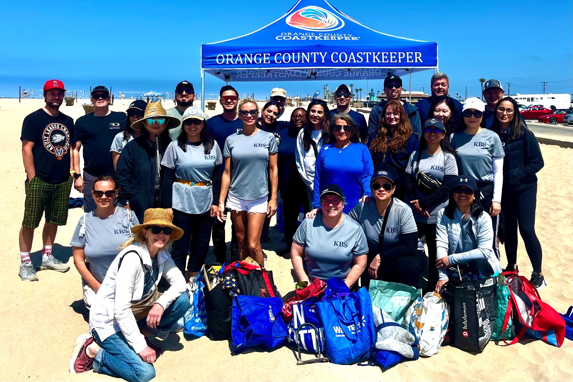 KBS Employees Hit Beach To Clean Up