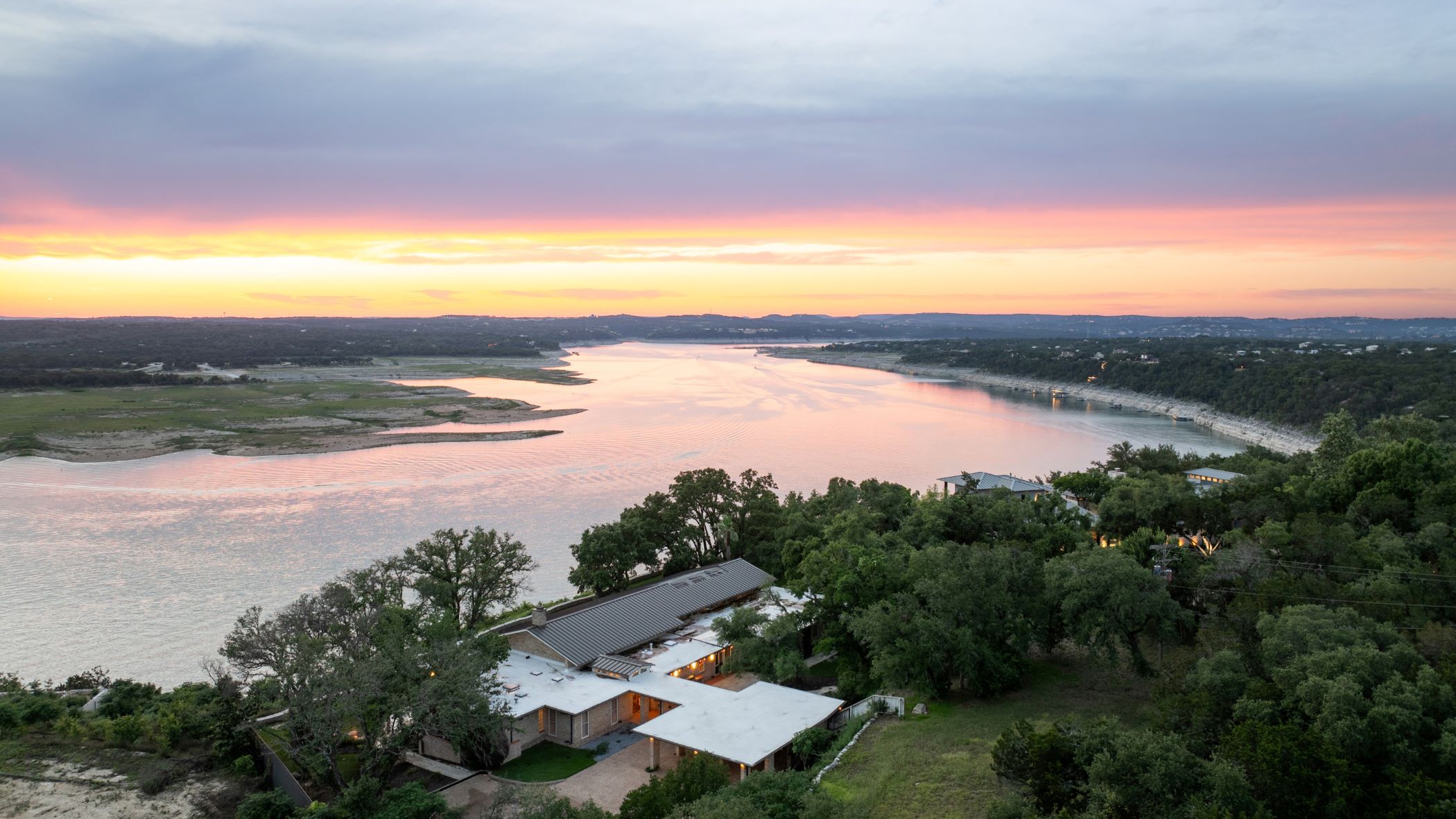 Brokers Spotlight Hollywood Connections of $8.9 Million Texas Lakefront Property