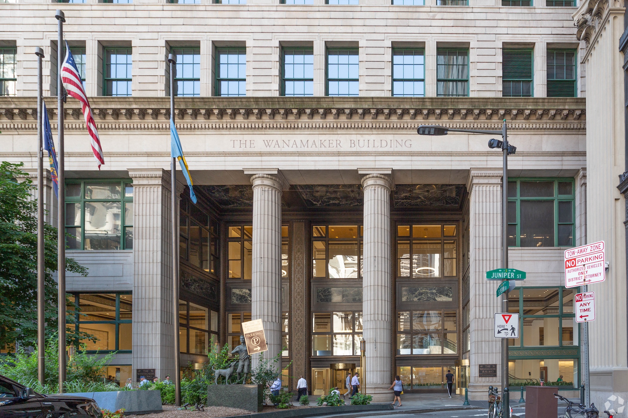 New York Multifamily Giant in Talks to Acquire Distressed Philadelphia Office Tower