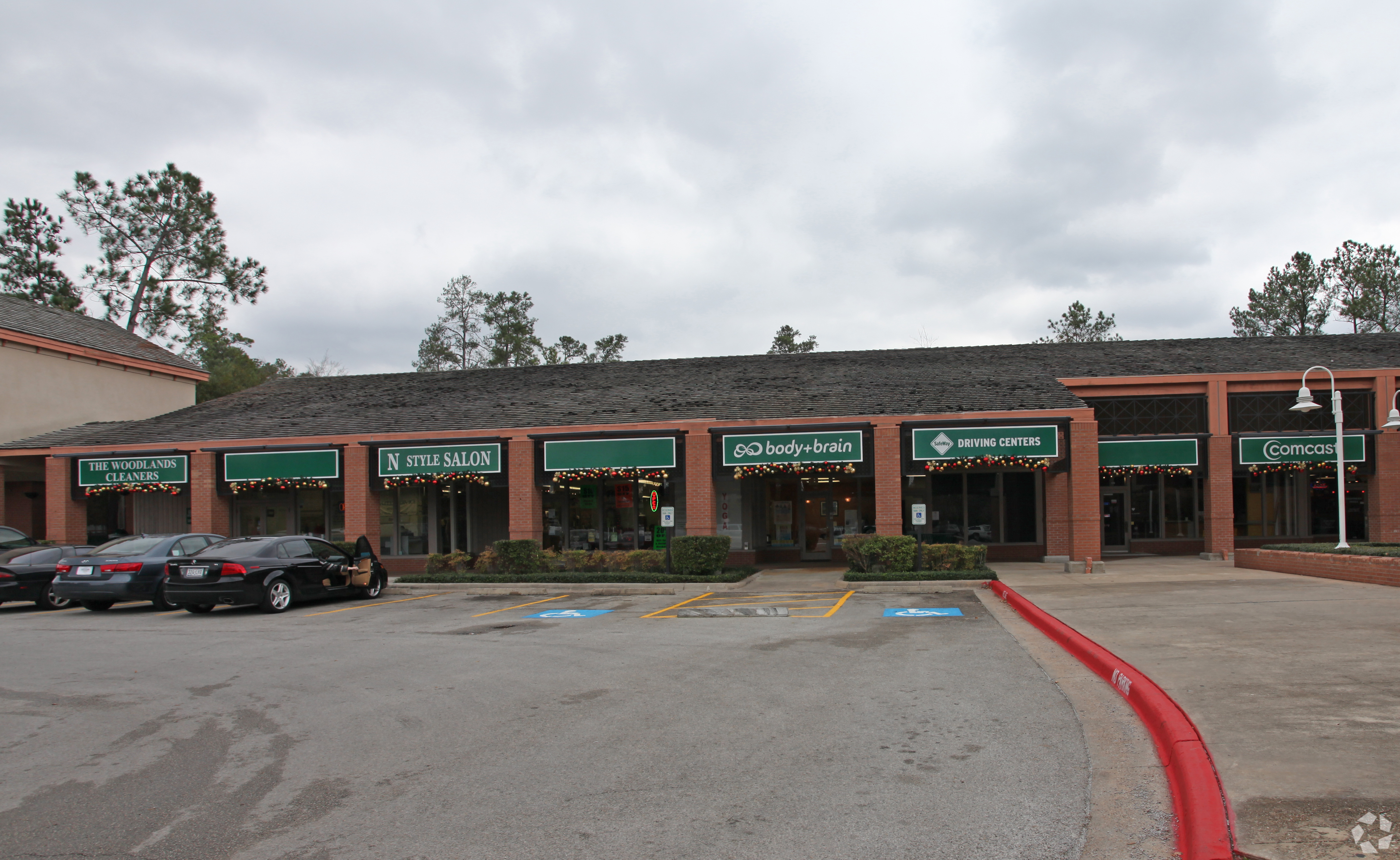 Howard Hughes Begins Redevelopment of 50-Year-Old Retail Center in The Woodlands
