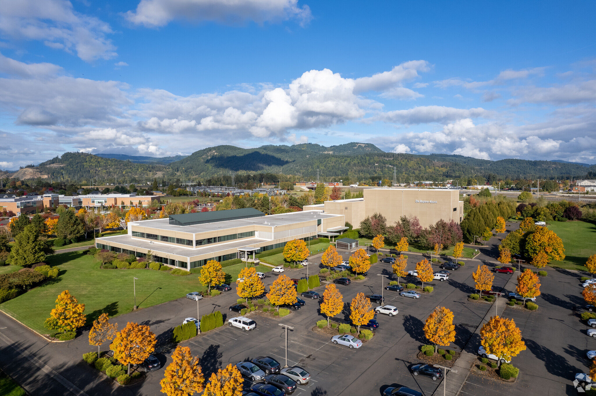 DOWL Leases Office Space in Eugene, Oregon