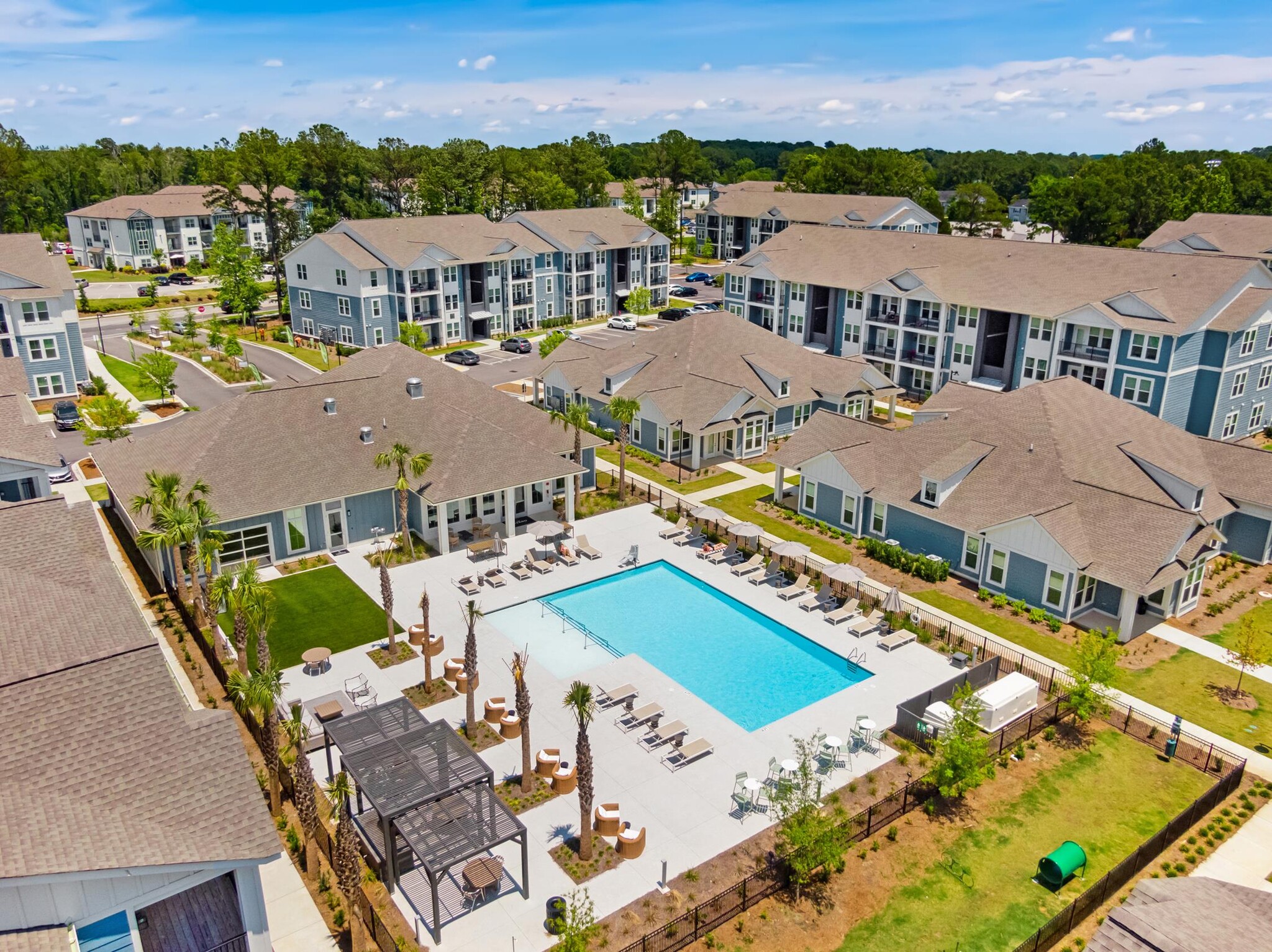 California-Based Griffin Capital Acquires North Charleston Apartments