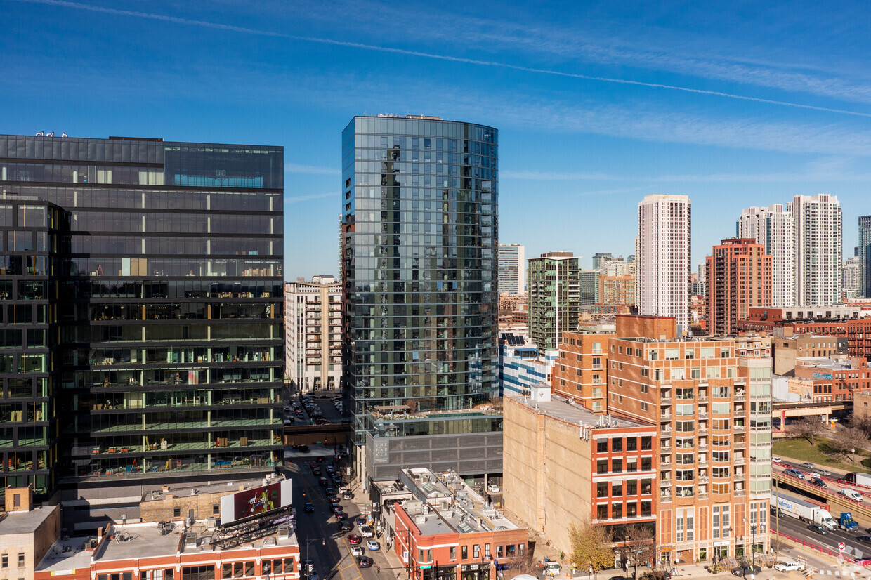 Former Blackstone Executive Strikes Deal for 29-Story Apartment Tower in Chicago’s Fulton Market