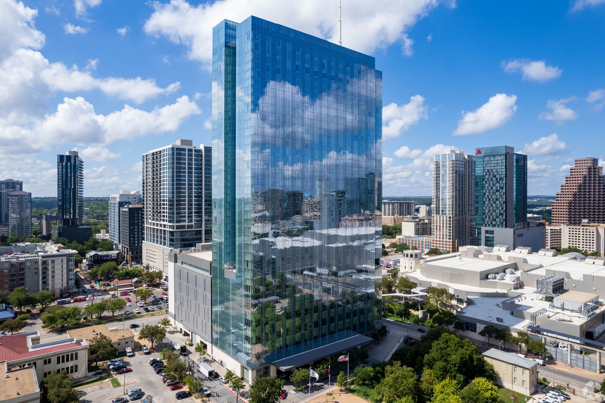 Fairmont Austin Hotel Secures $430 Million Refinancing Package