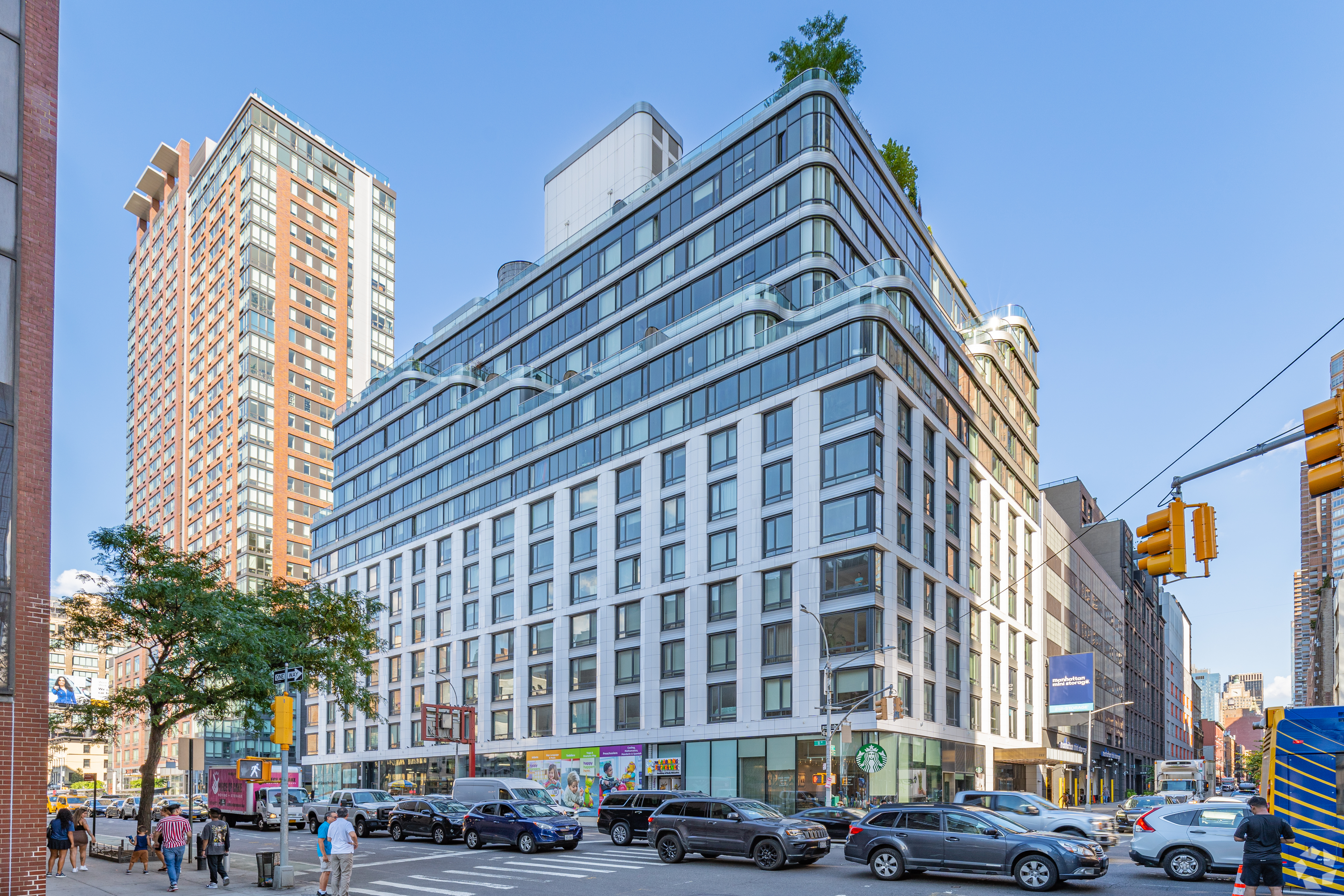 Moinian Group Sells 70% of Interest in New York Luxury Apartment Property