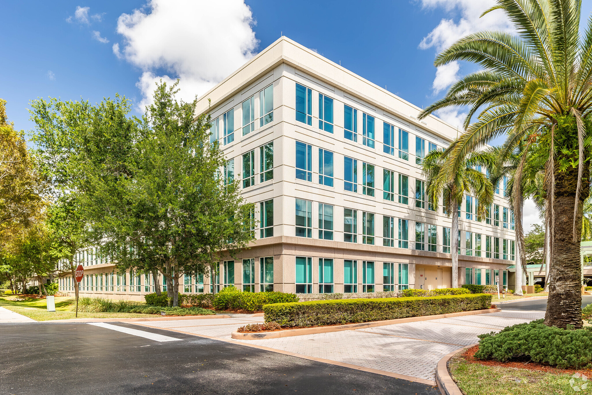 Global Beverage Company plays it's part in reducing office vacancy in South Florida