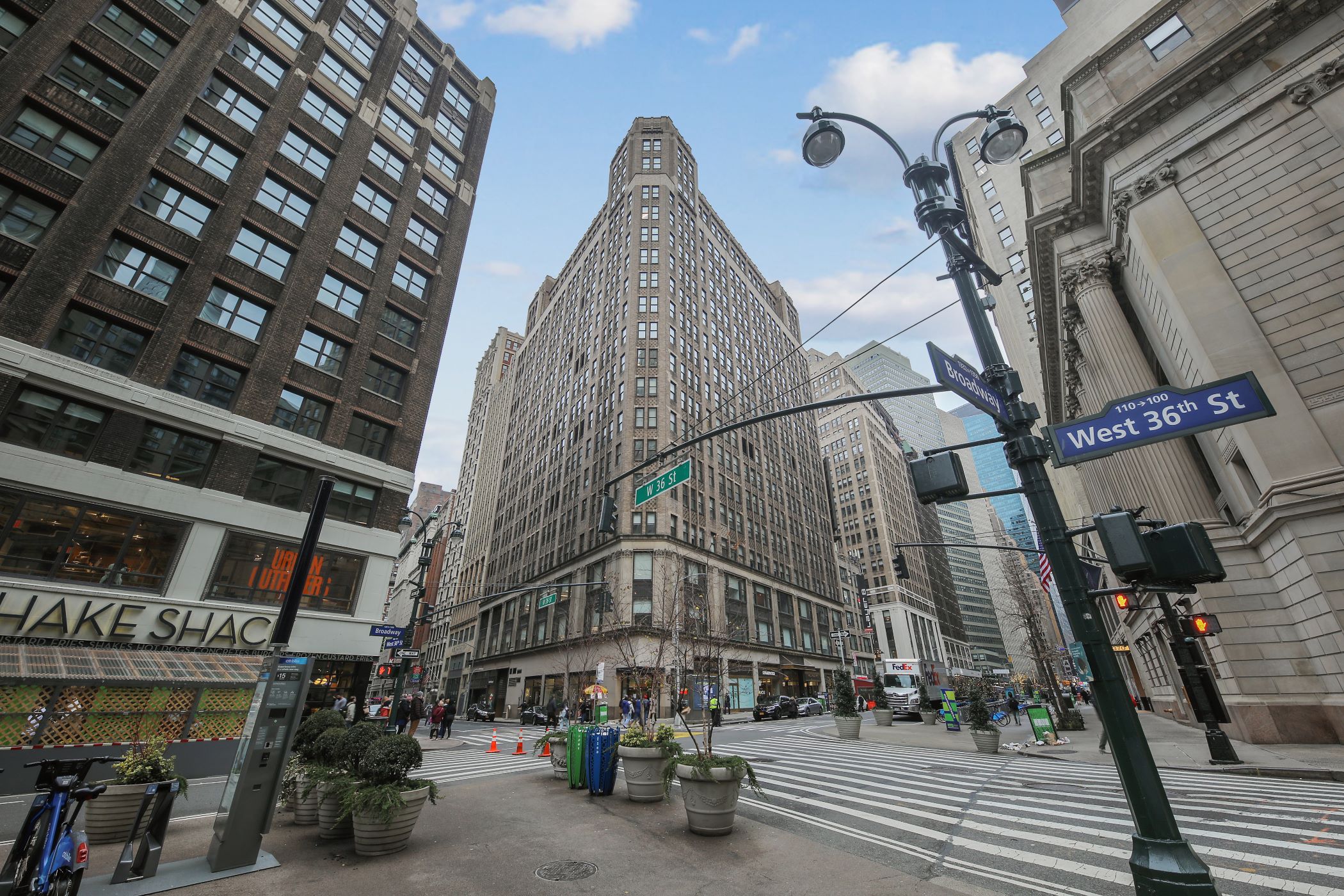 ‘Harry Potter’ publisher to relocate Manhattan office
